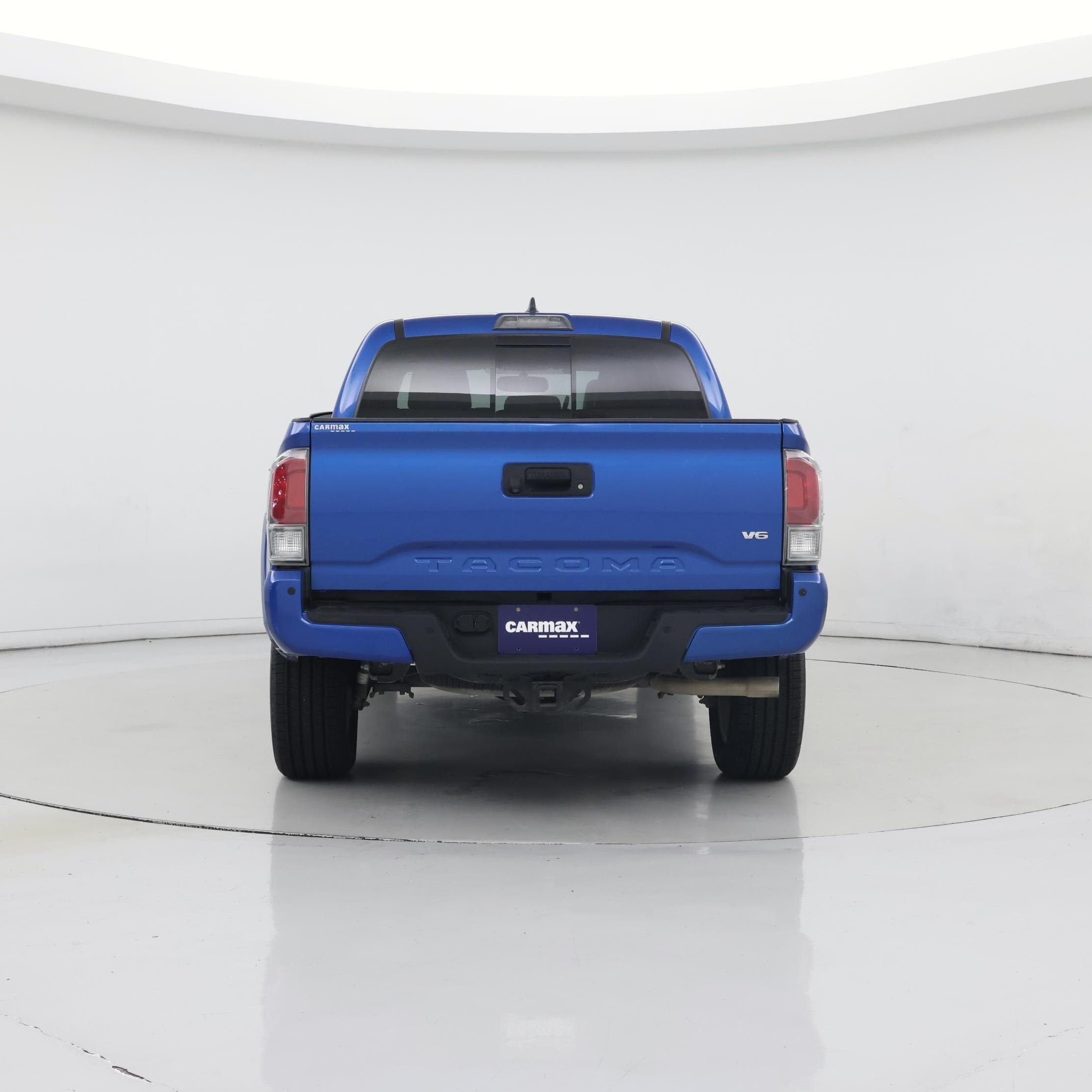 Thumbnail: 2017 Toyota Tacoma - 6