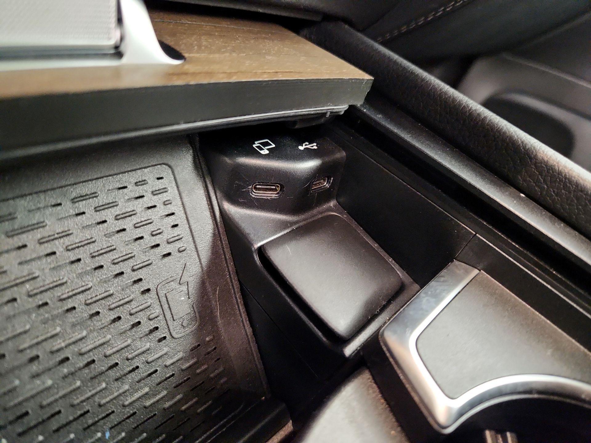 Thumbnail: 2020 Mercedes-Benz GLE - 19