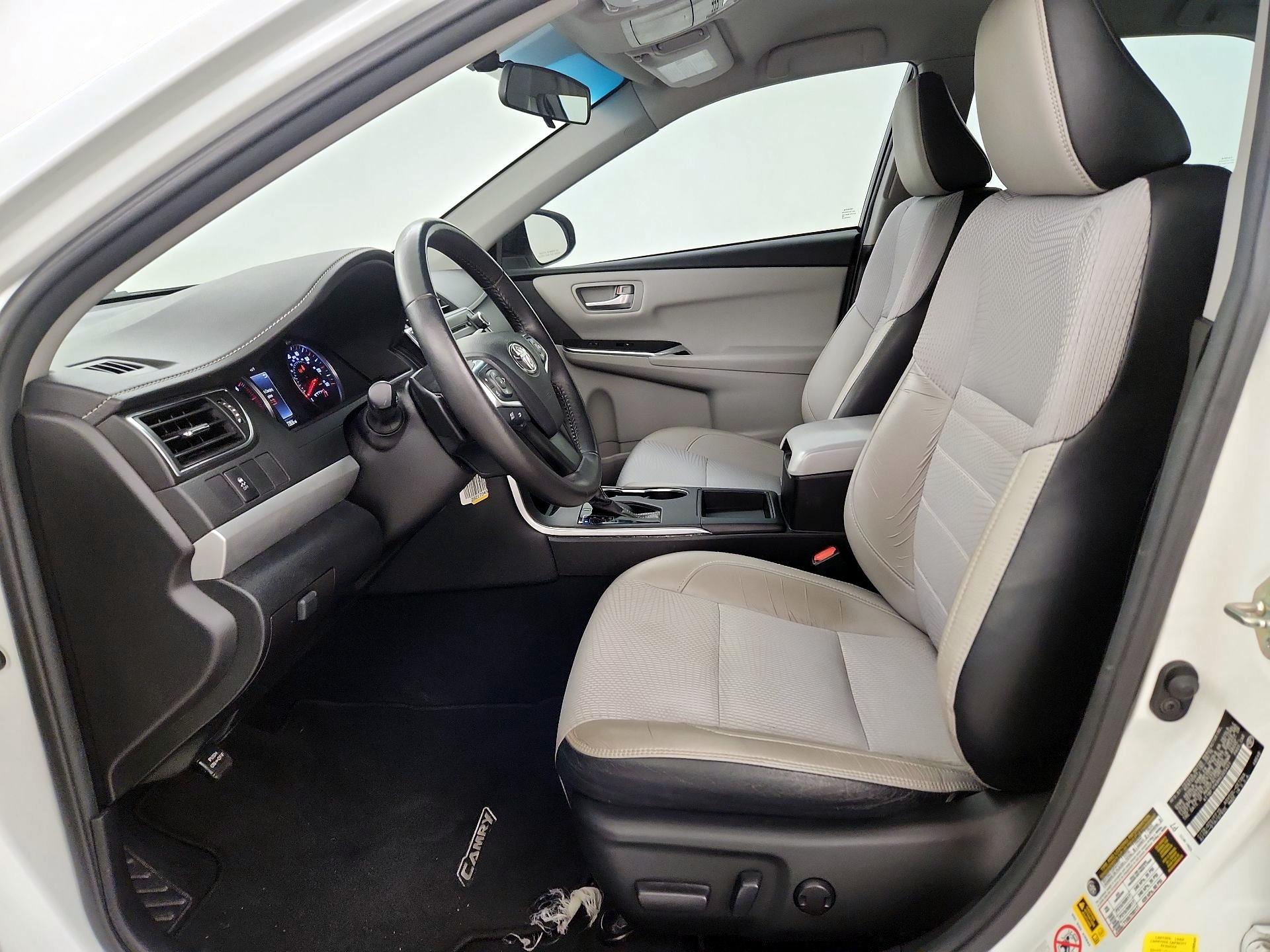 Thumbnail: 2017 Toyota Camry - 11