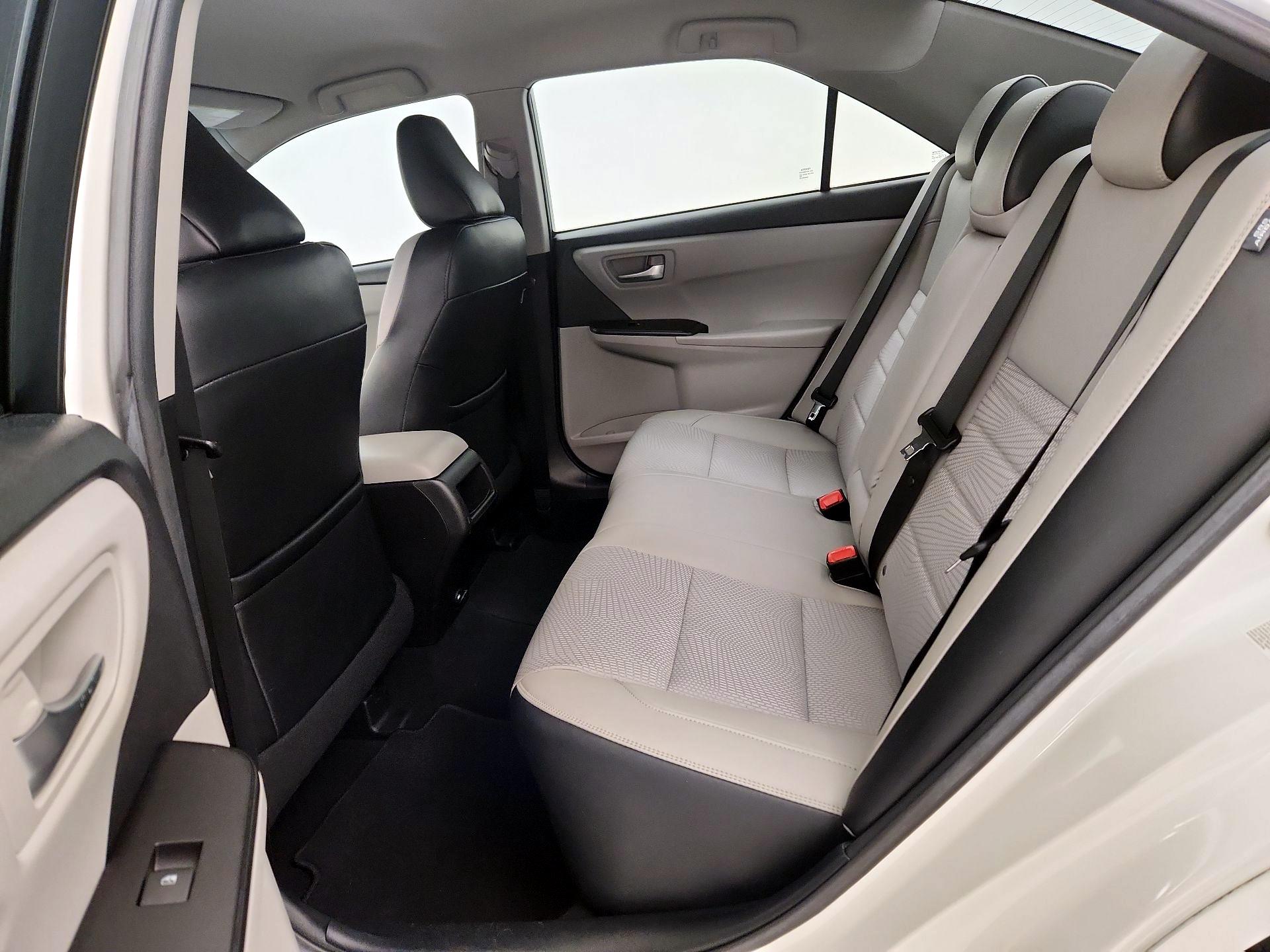 Thumbnail: 2017 Toyota Camry - 19