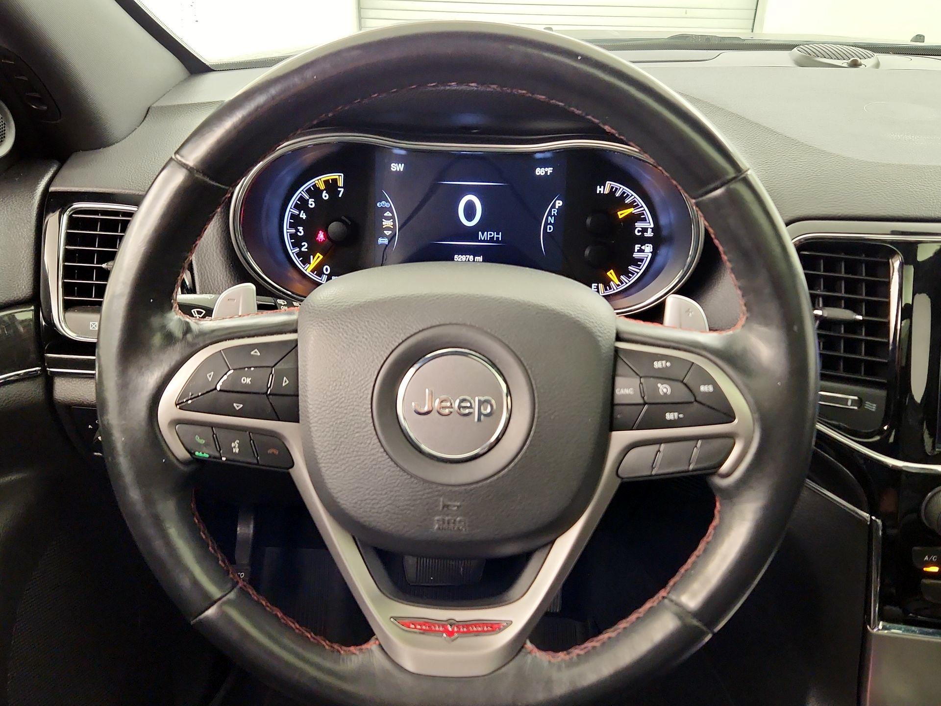 Thumbnail: 2019 Jeep Grand Cherokee - 10