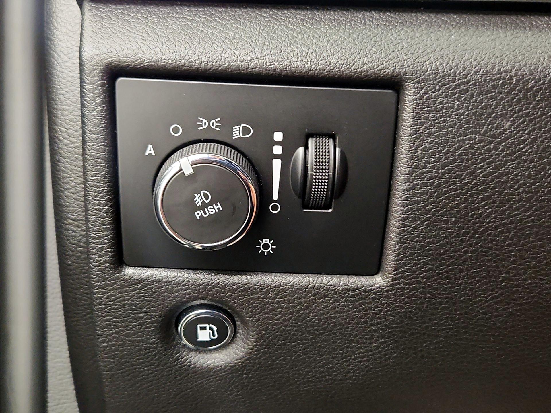 Thumbnail: 2019 Jeep Grand Cherokee - 13