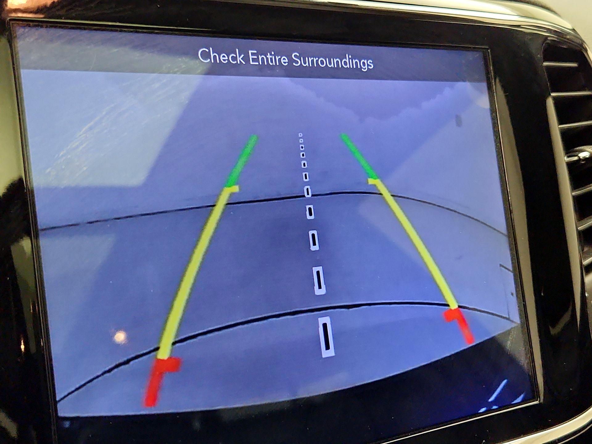 Thumbnail: 2019 Jeep Grand Cherokee - 15