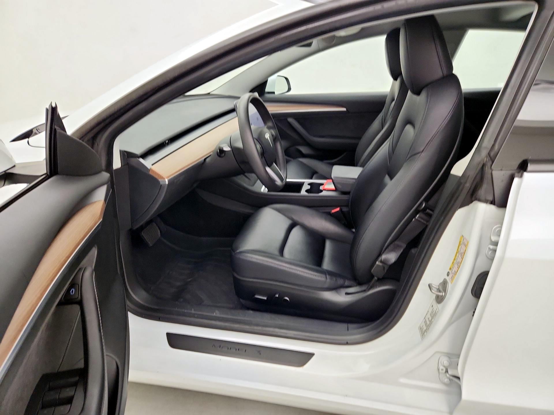 Thumbnail: 2023 Tesla Model 3 - 11