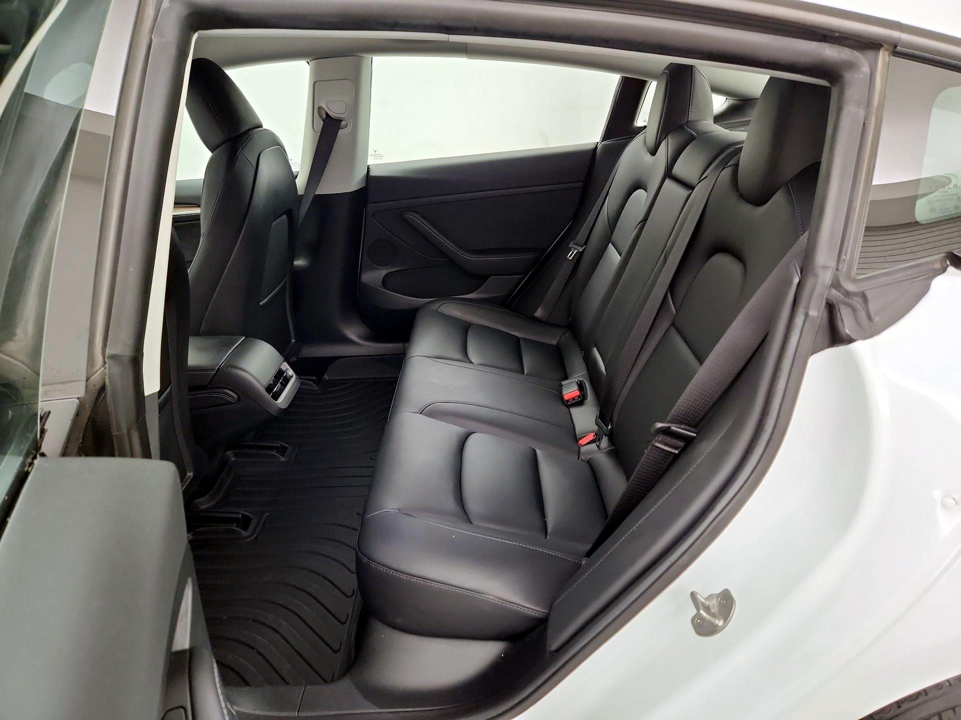 Thumbnail: 2023 Tesla Model 3 - 20