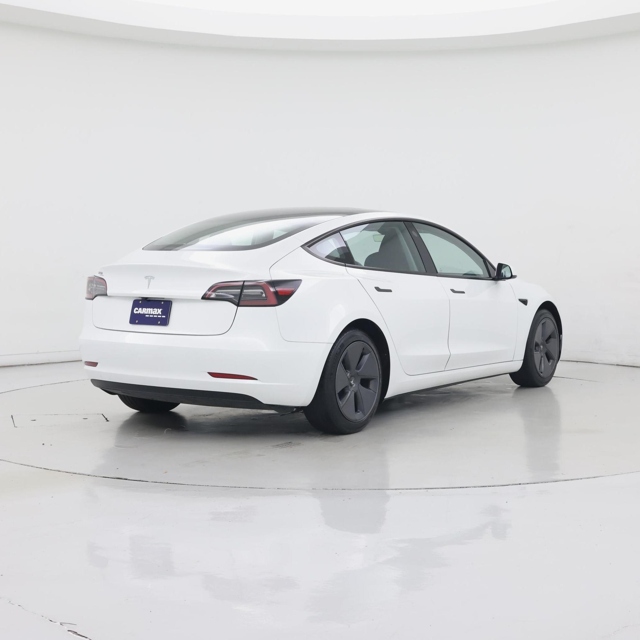 Thumbnail: 2023 Tesla Model 3 - 8