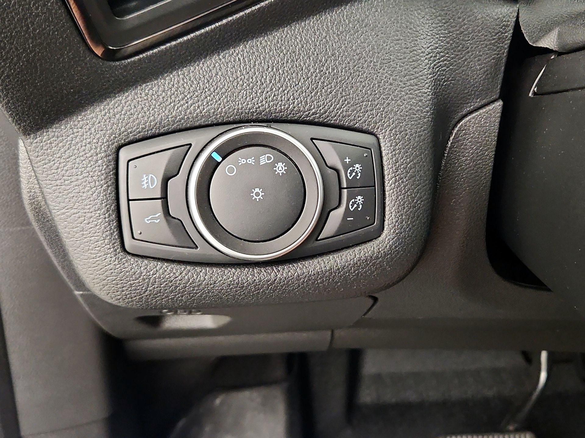 Thumbnail: 2018 Ford Escape - 13