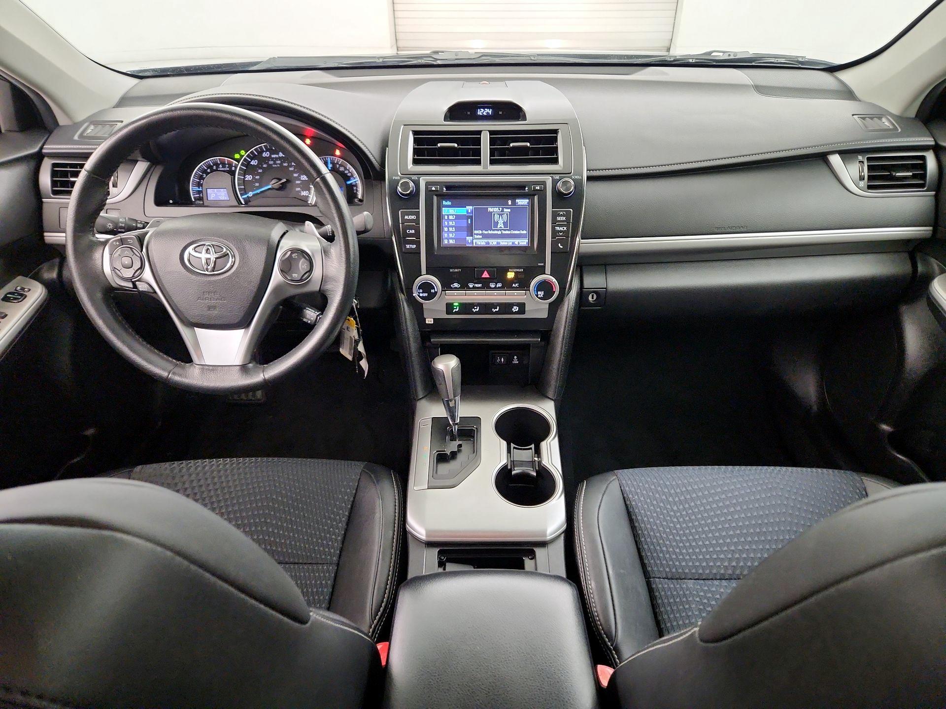 Thumbnail: 2014 Toyota Camry - 9