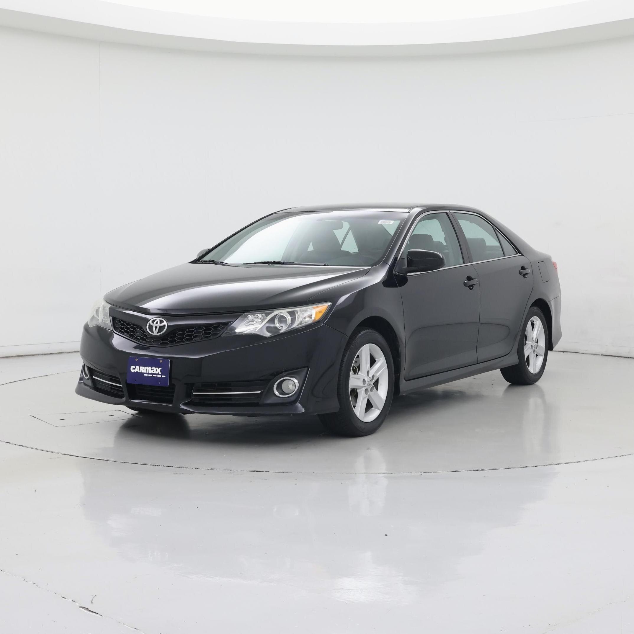 Thumbnail: 2014 Toyota Camry - 4