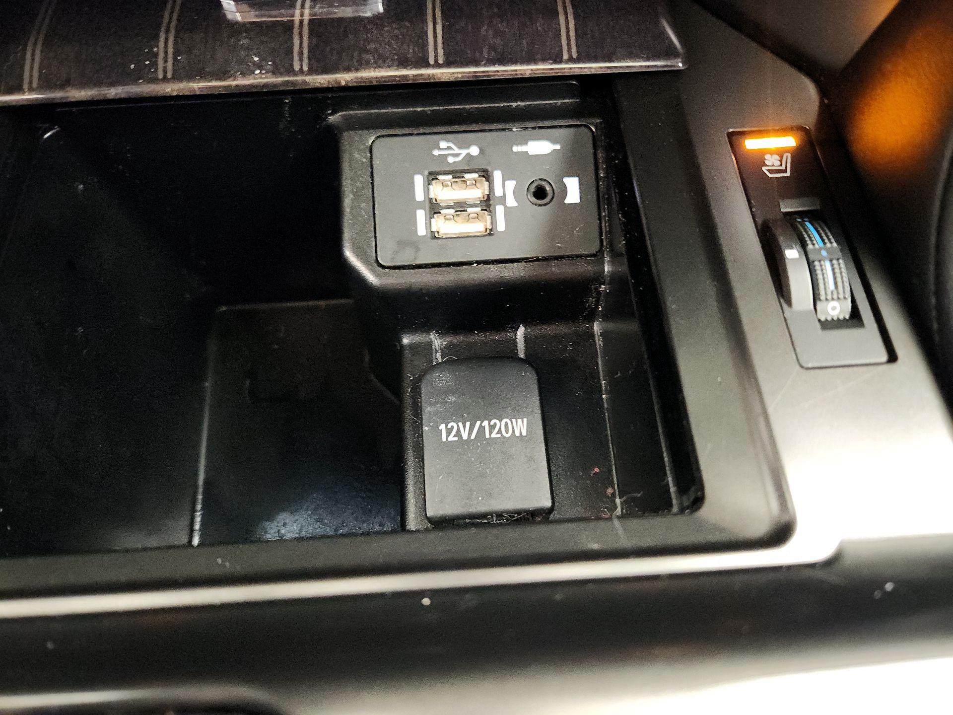 Thumbnail: 2022 Lexus GX - 19