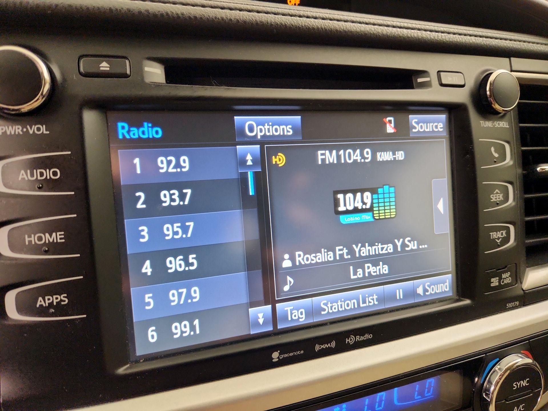 Thumbnail: 2017 Toyota Highlander - 16