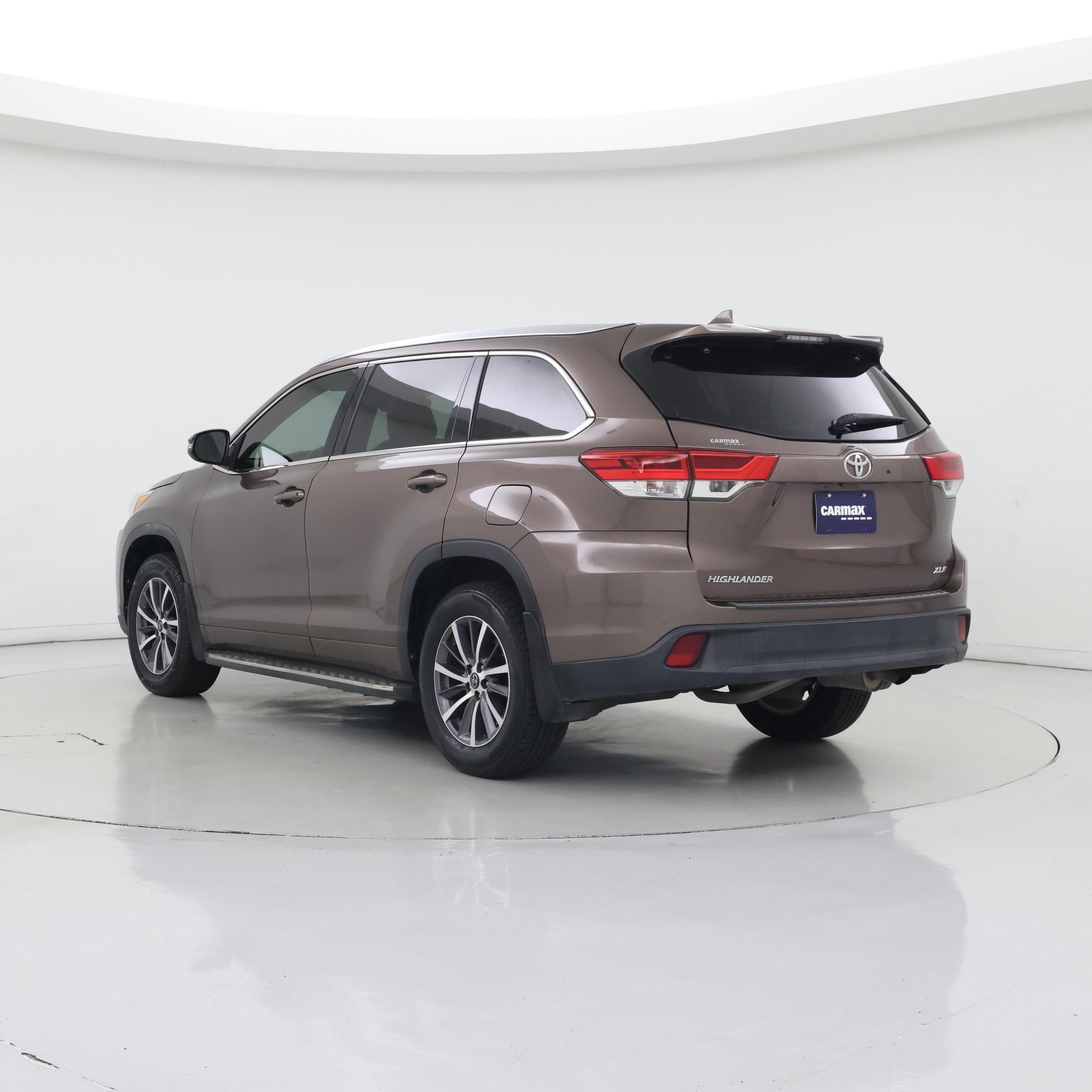 Thumbnail: 2017 Toyota Highlander - 2