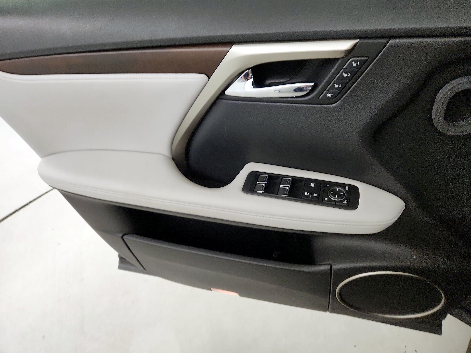 Thumbnail: 2021 Lexus RX - 12