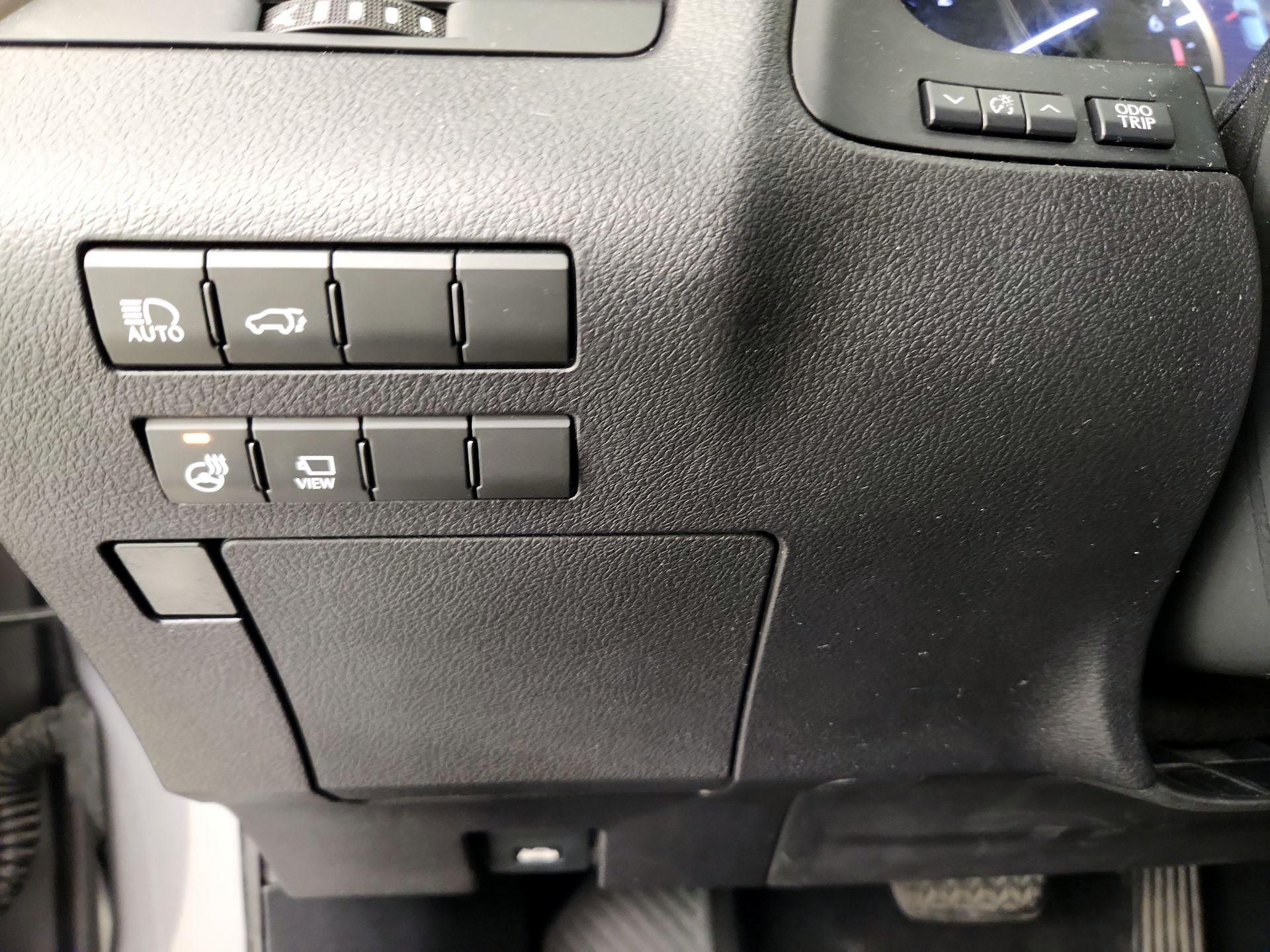 Thumbnail: 2021 Lexus RX - 13