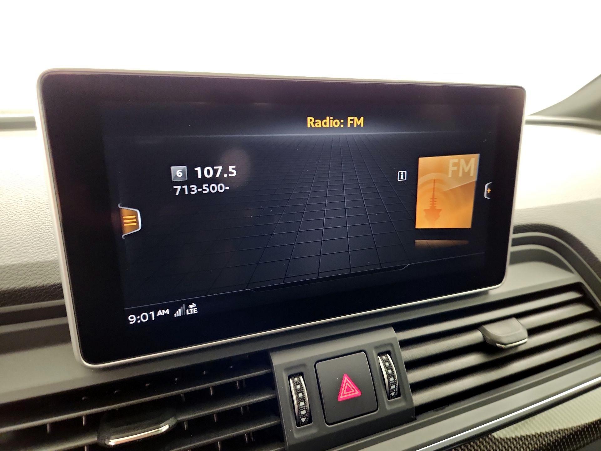 Thumbnail: 2019 Audi SQ5 - 16