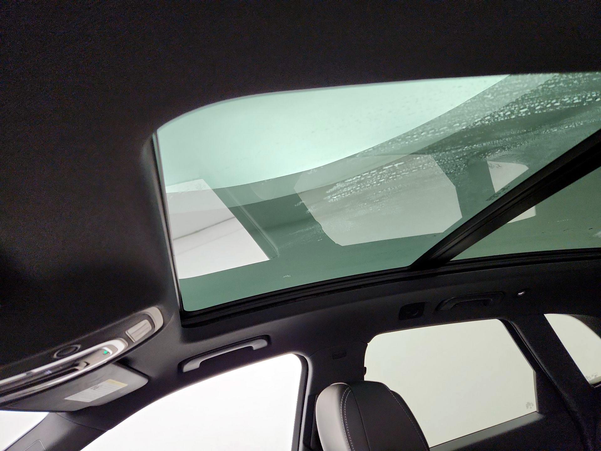 Thumbnail: 2019 Audi SQ5 - 20