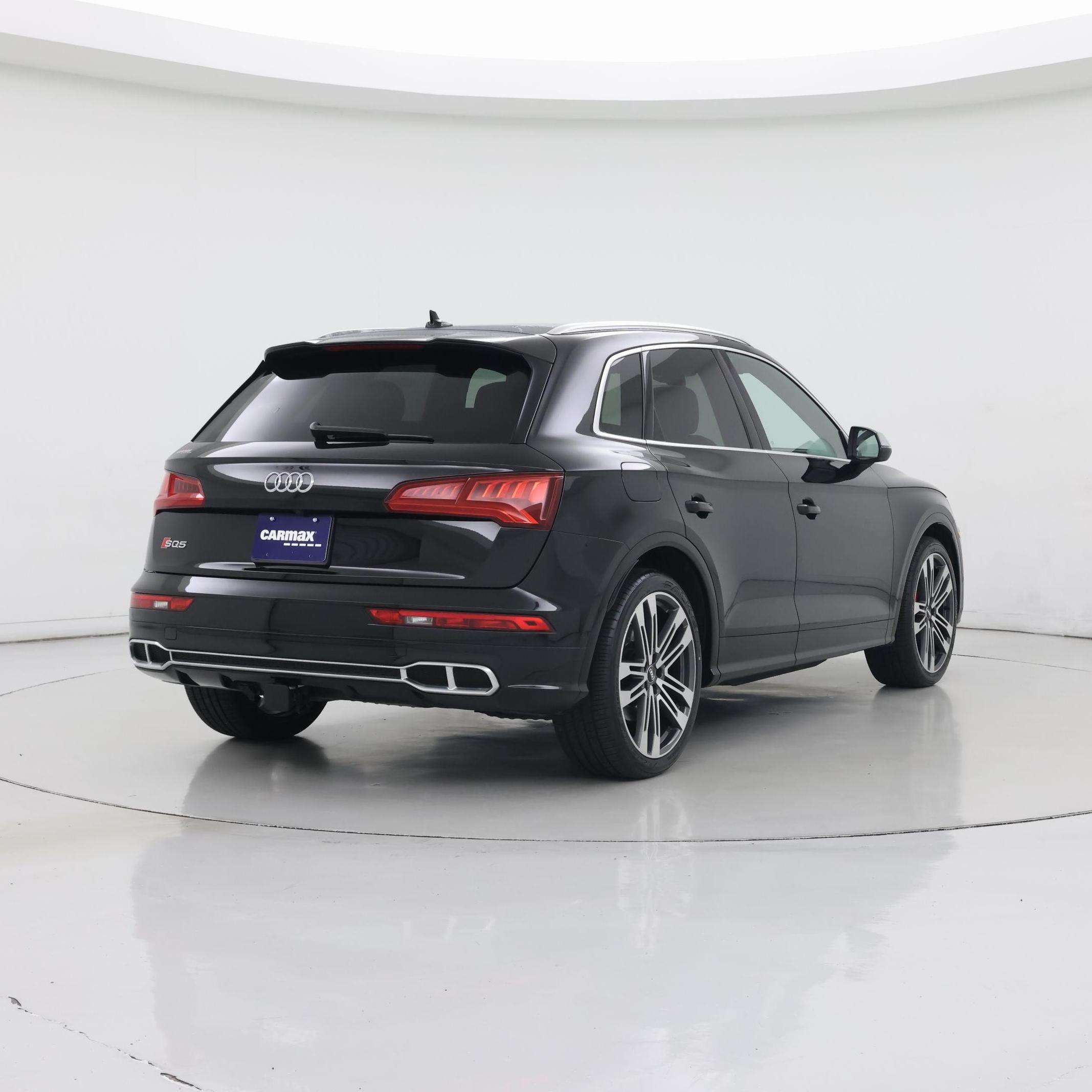 Thumbnail: 2019 Audi SQ5 - 8
