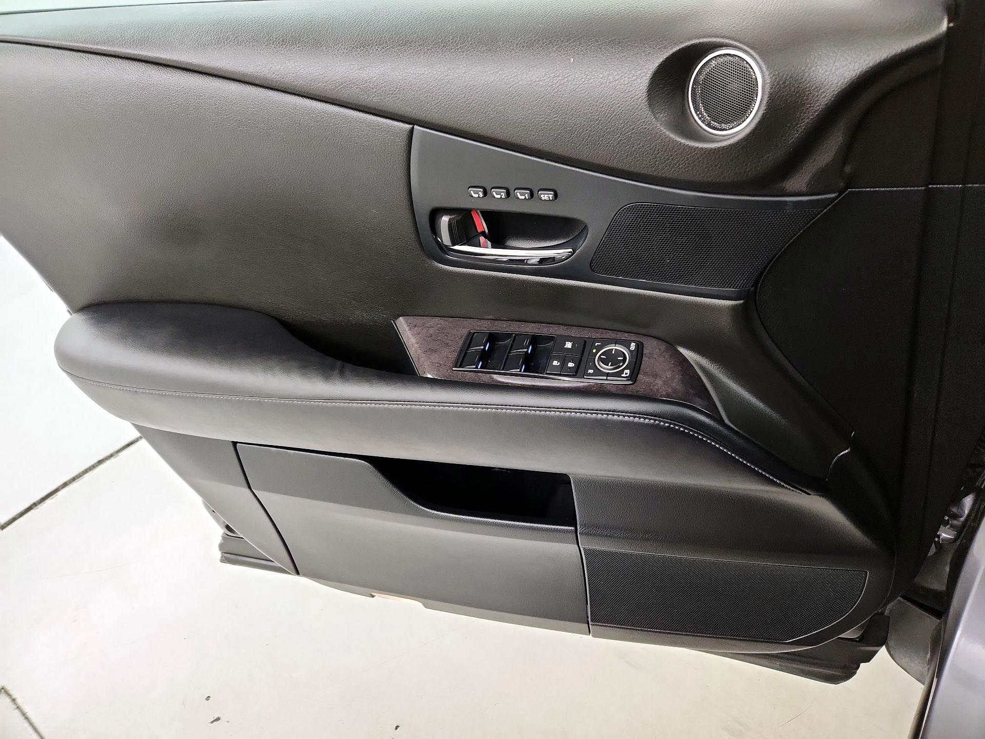 Thumbnail: 2015 Lexus RX - 12