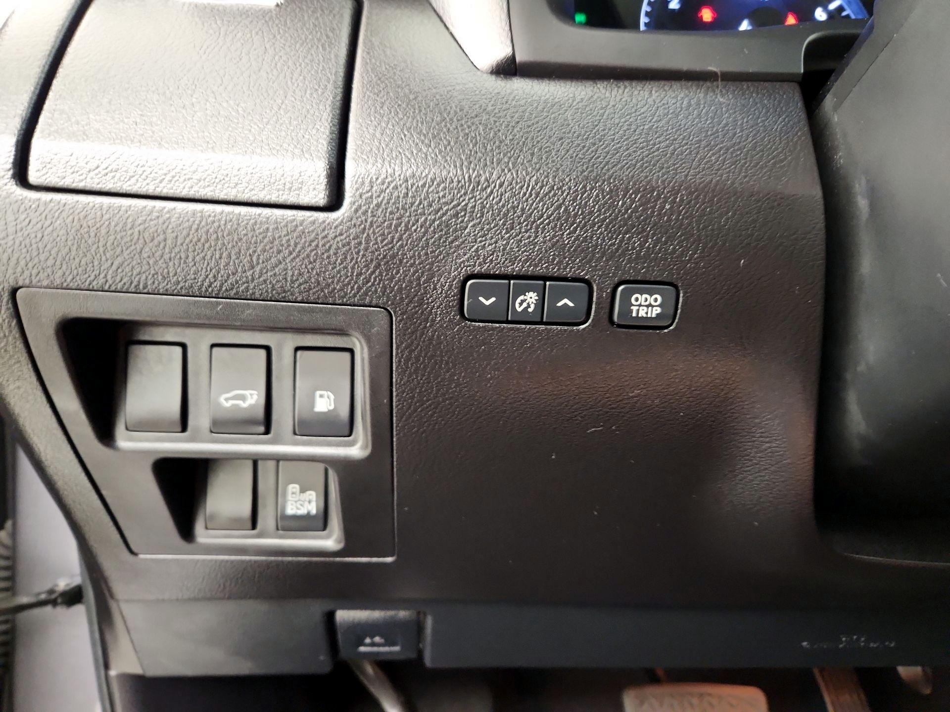 Thumbnail: 2015 Lexus RX - 13