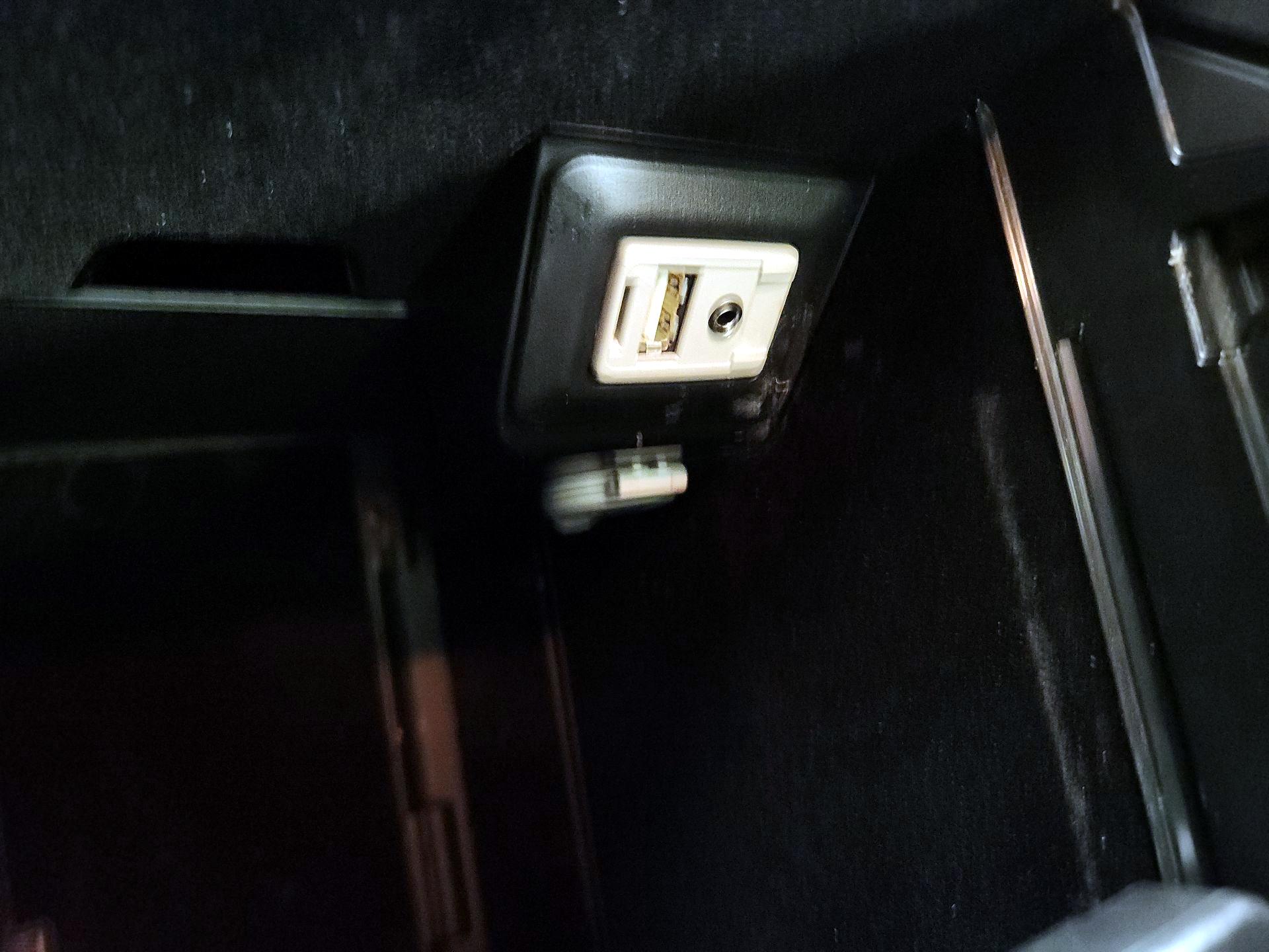 Thumbnail: 2015 Lexus RX - 18