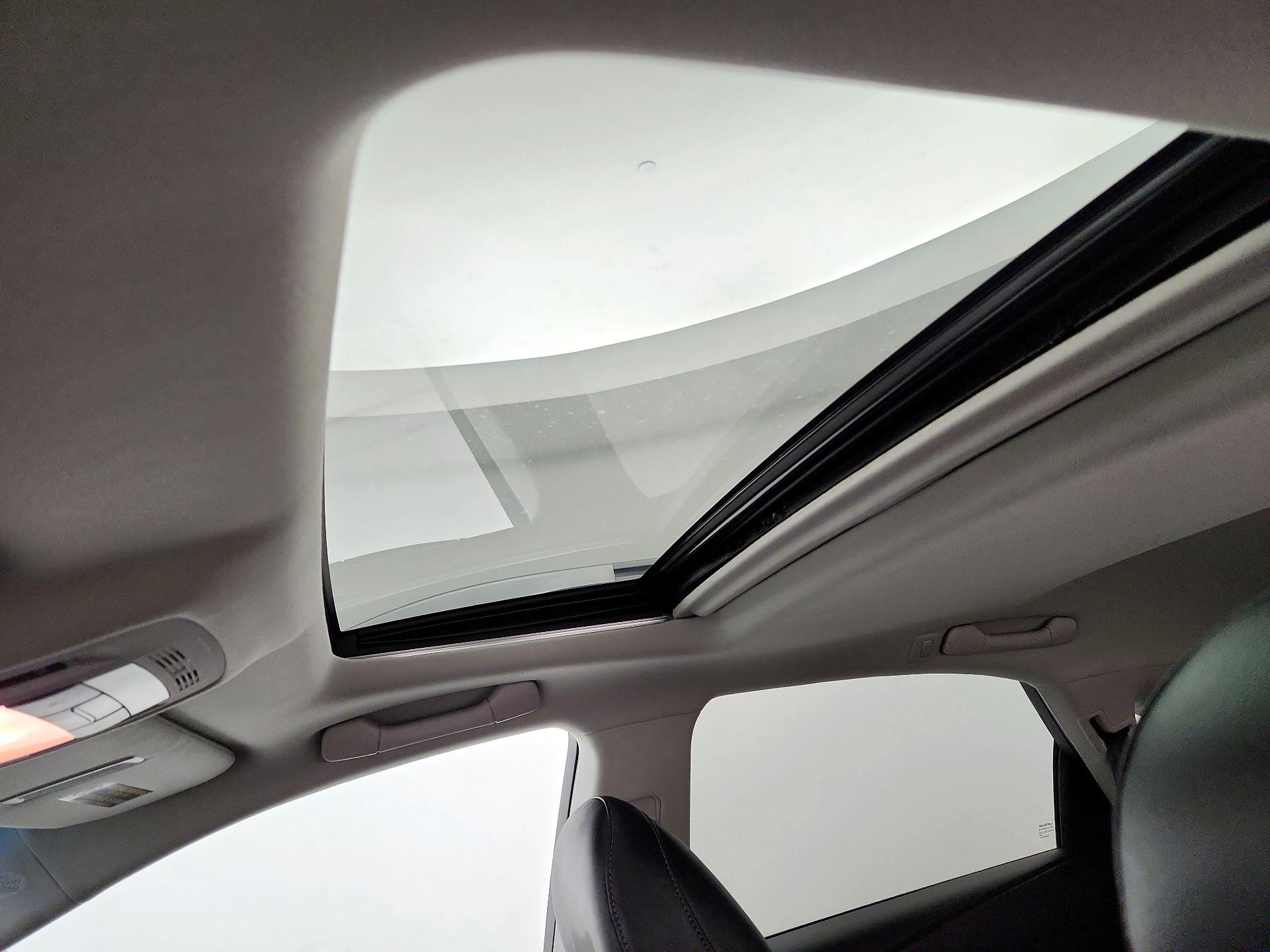 Thumbnail: 2015 Lexus RX - 19