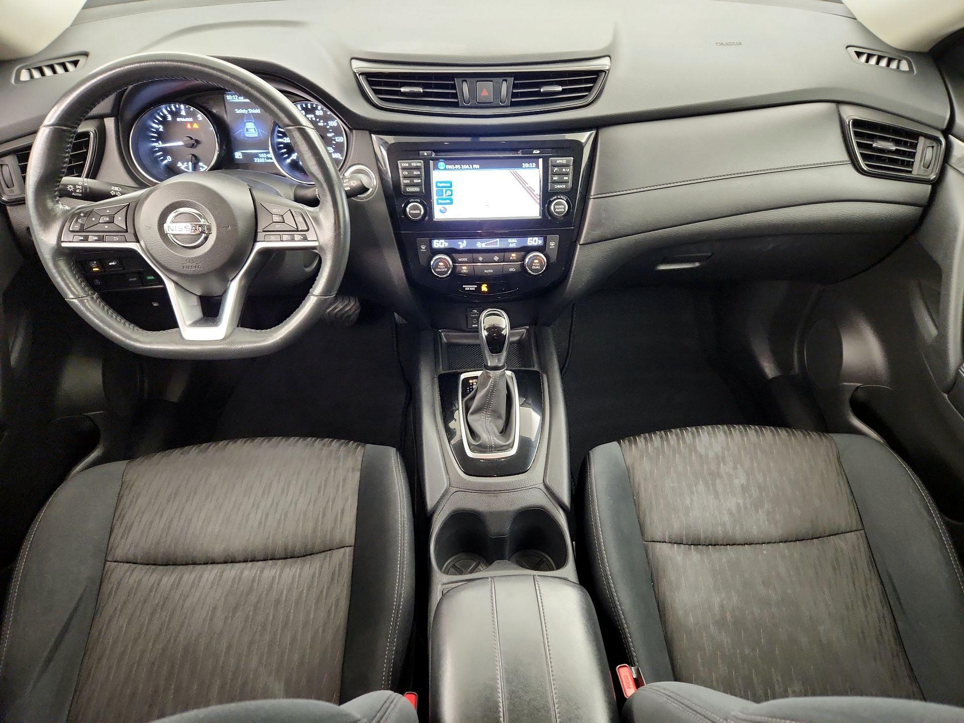 Thumbnail: 2017 Nissan Rogue - 9