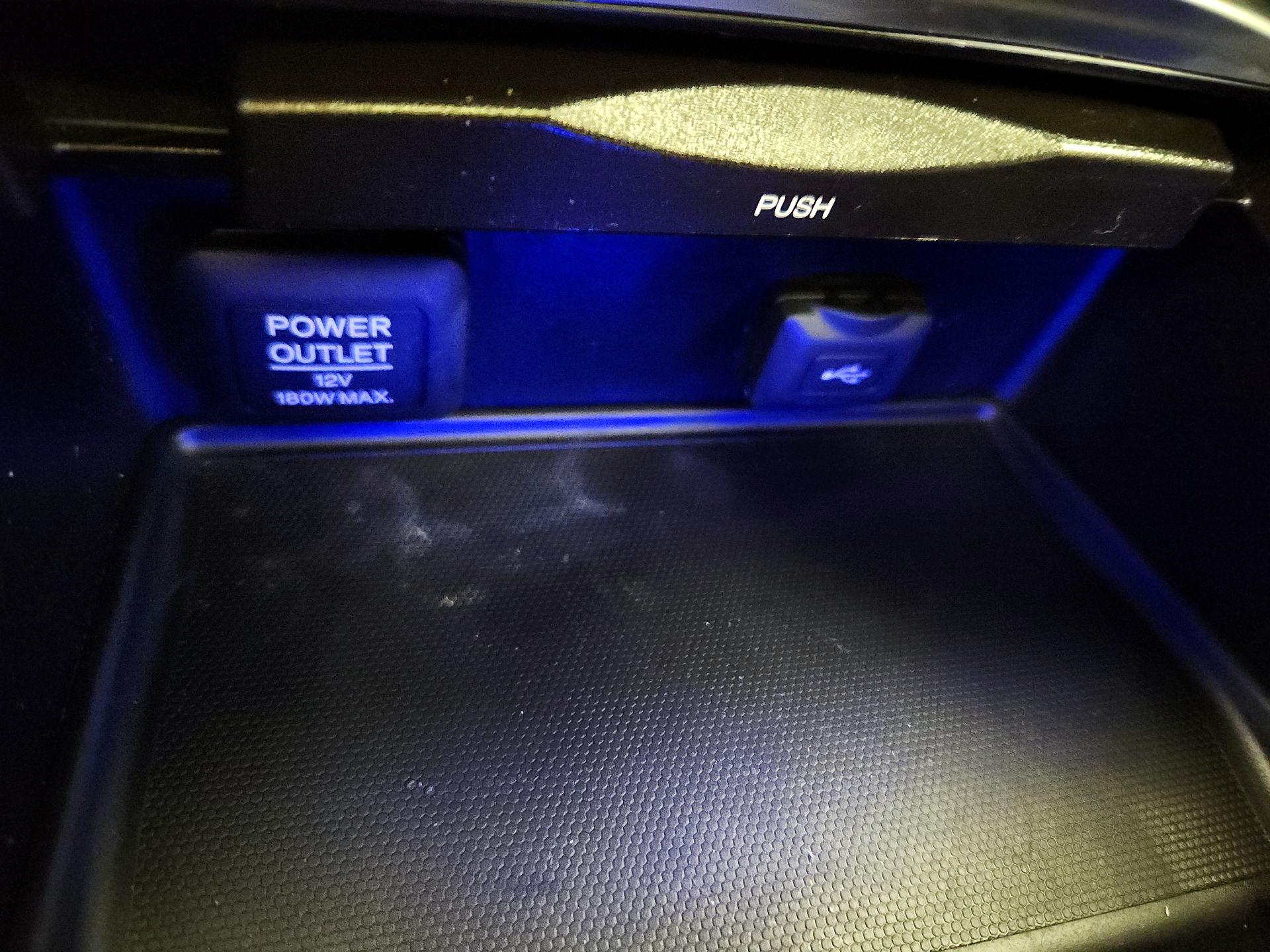 Thumbnail: 2017 Acura TLX - 19