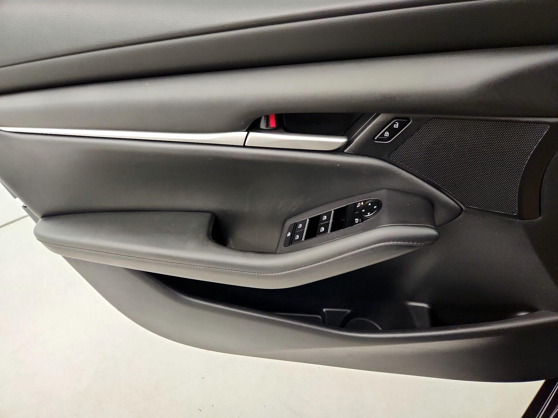 Thumbnail: 2021 Mazda Mazda3 - 12