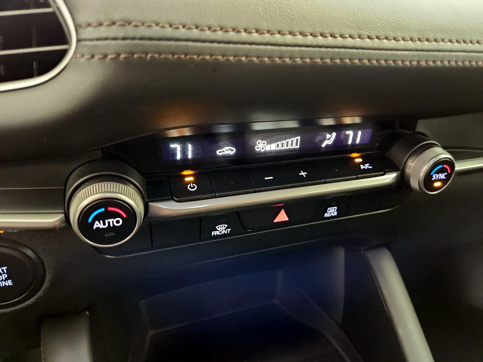 Thumbnail: 2021 Mazda Mazda3 - 17