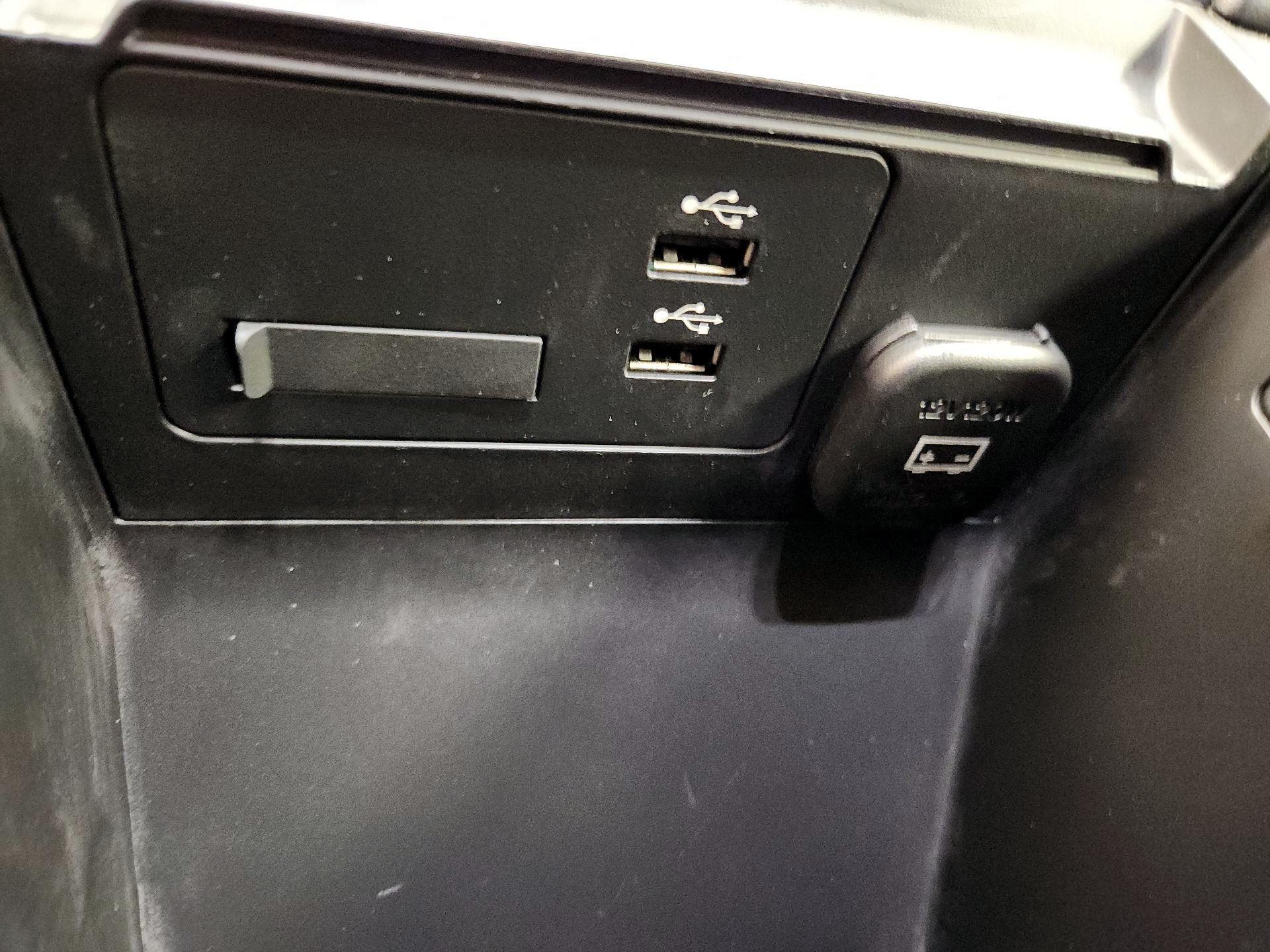 Thumbnail: 2021 Mazda Mazda3 - 19