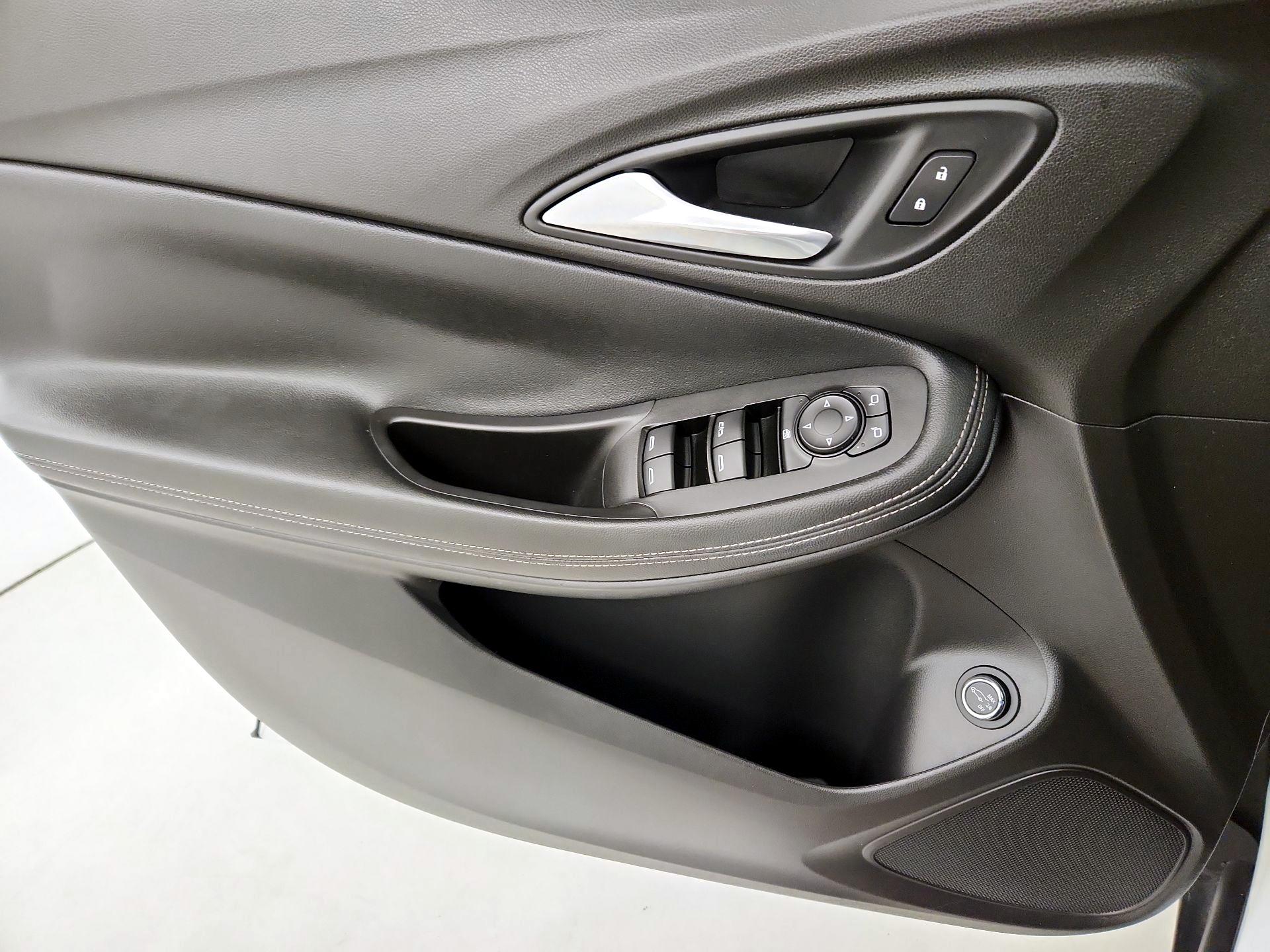 Thumbnail: 2021 Buick Encore GX - 12