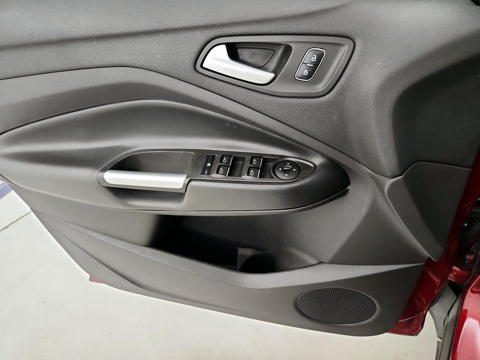 Thumbnail: 2019 Ford Escape - 12