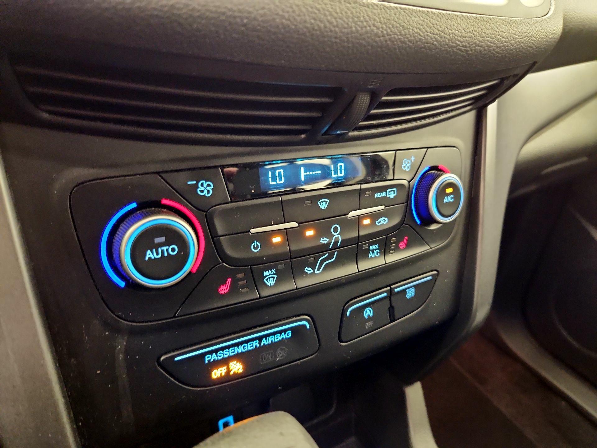 Thumbnail: 2019 Ford Escape - 16