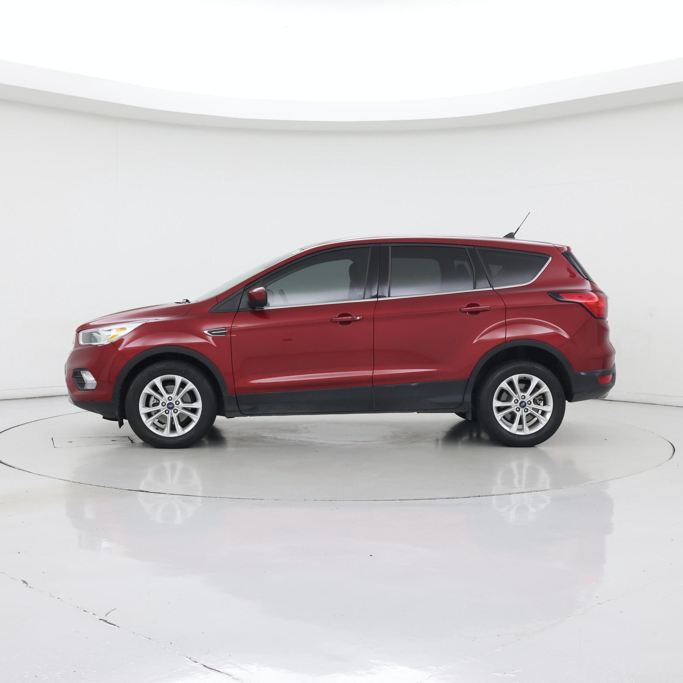 Thumbnail: 2019 Ford Escape - 3