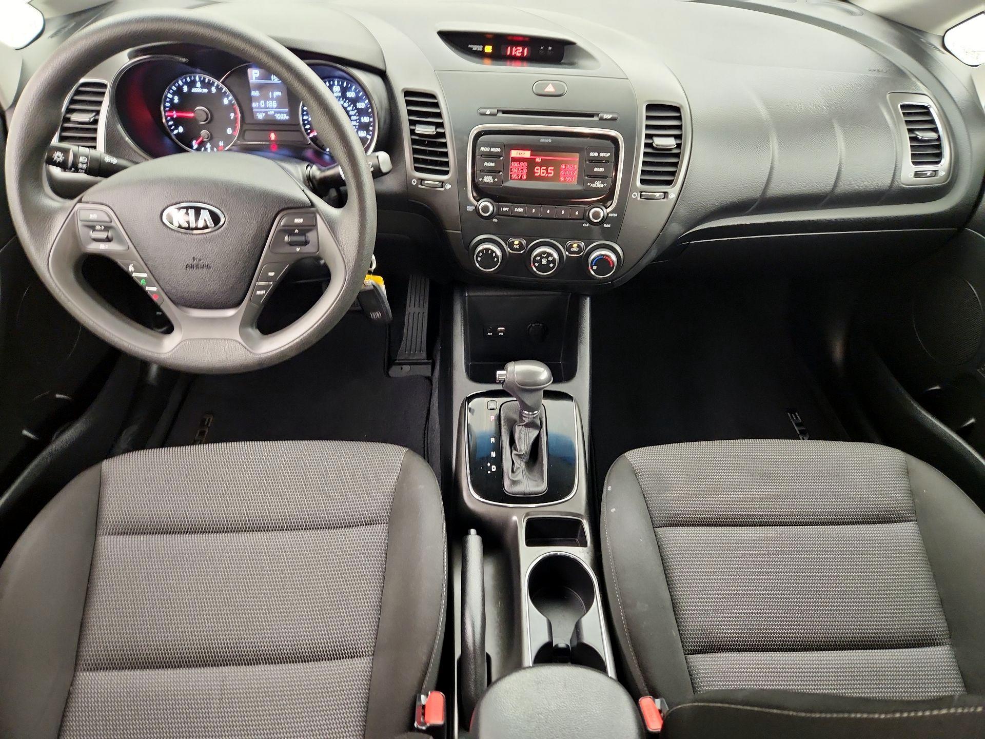 Thumbnail: 2017 Kia Forte - 9