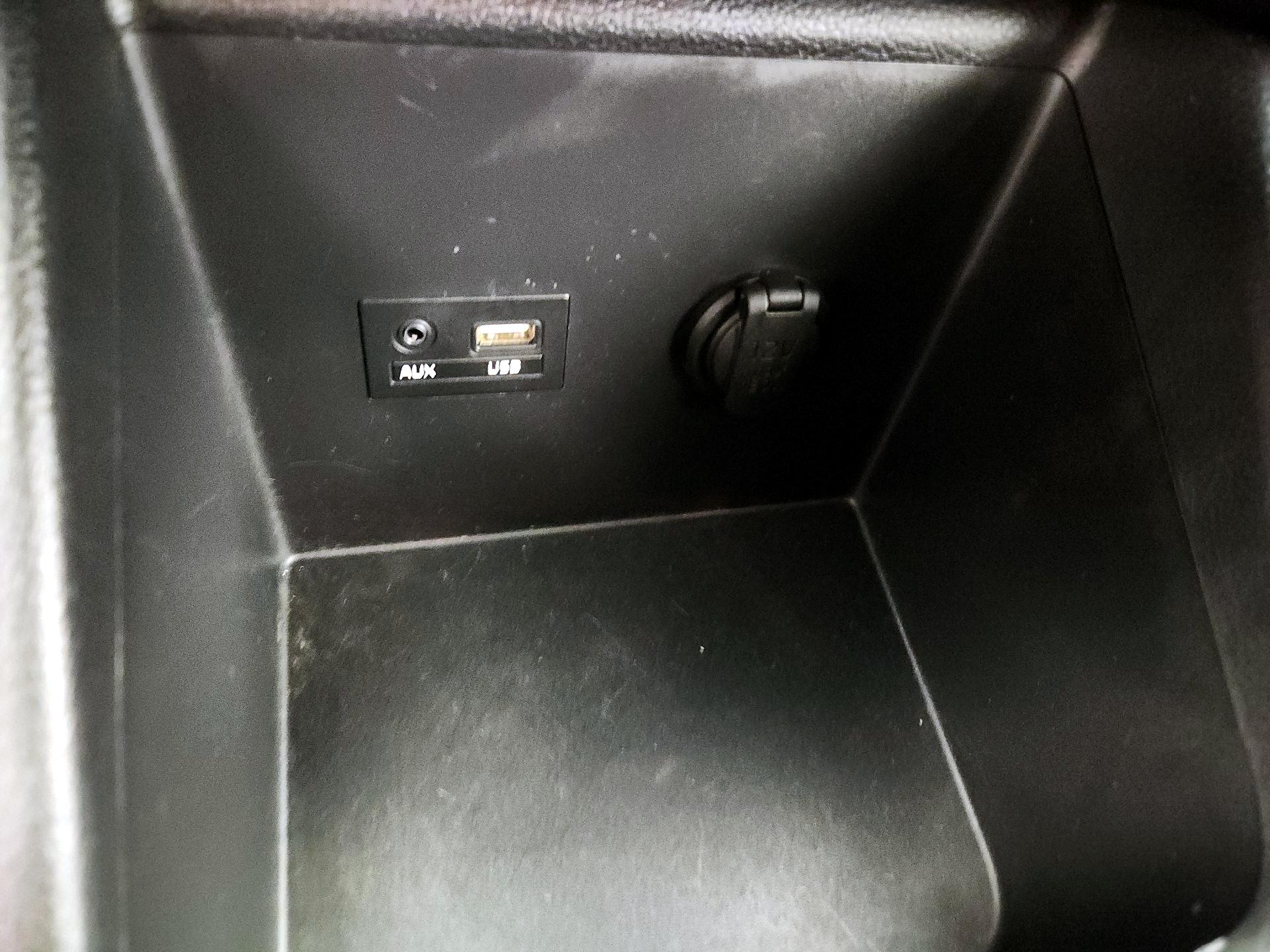 Thumbnail: 2017 Kia Forte - 17