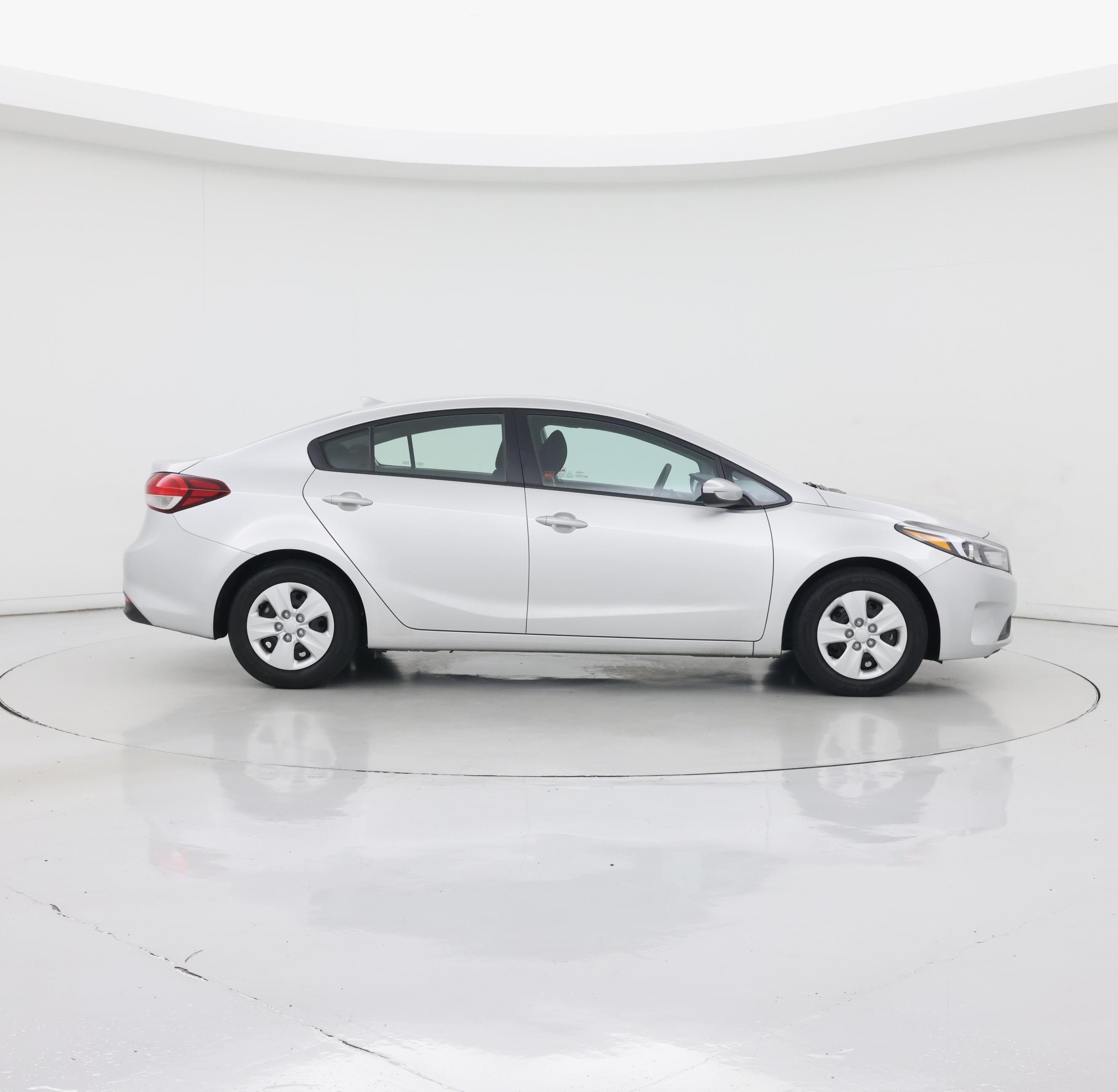 Thumbnail: 2017 Kia Forte - 7