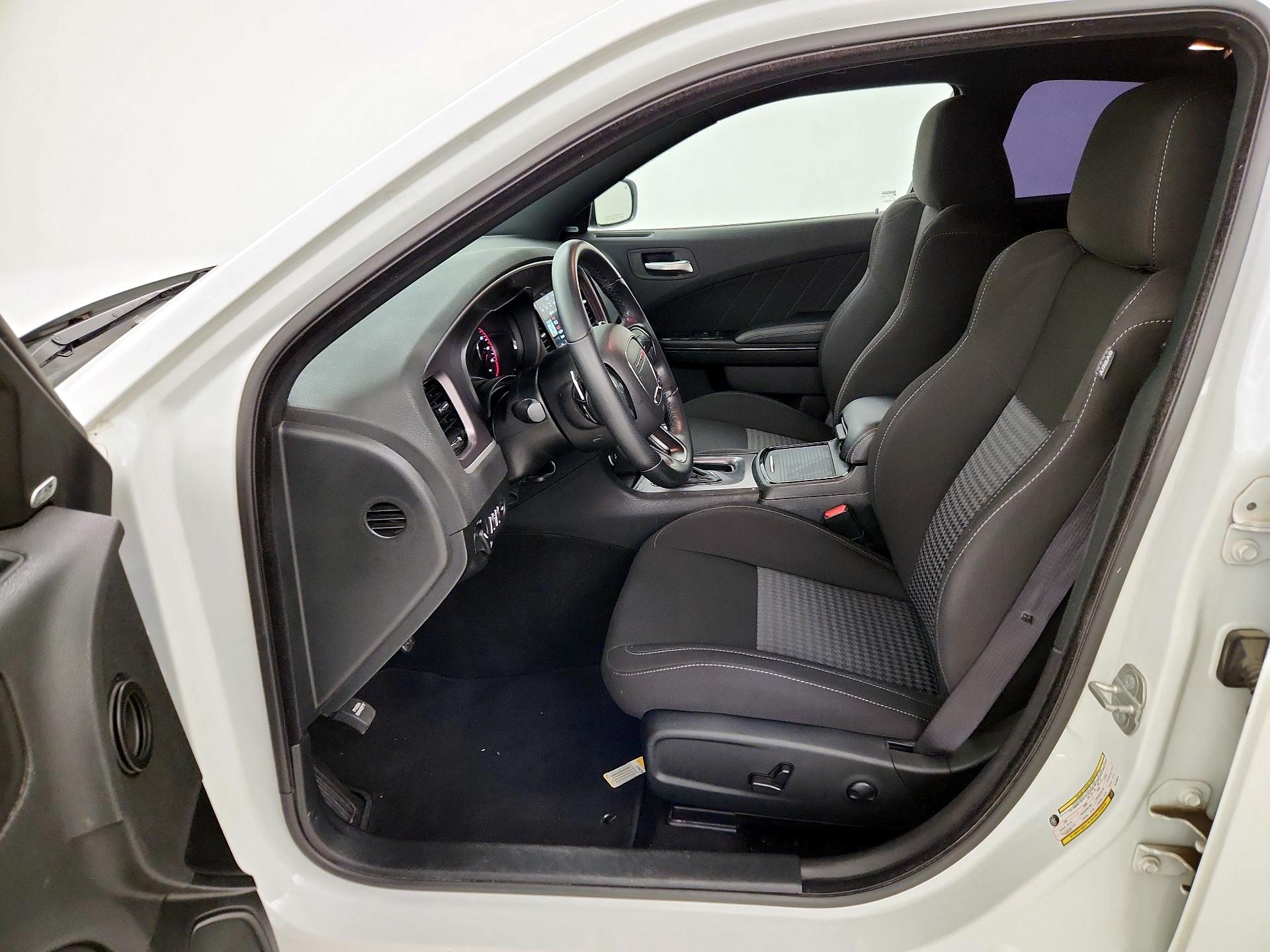 Thumbnail: 2022 Dodge Charger - 11