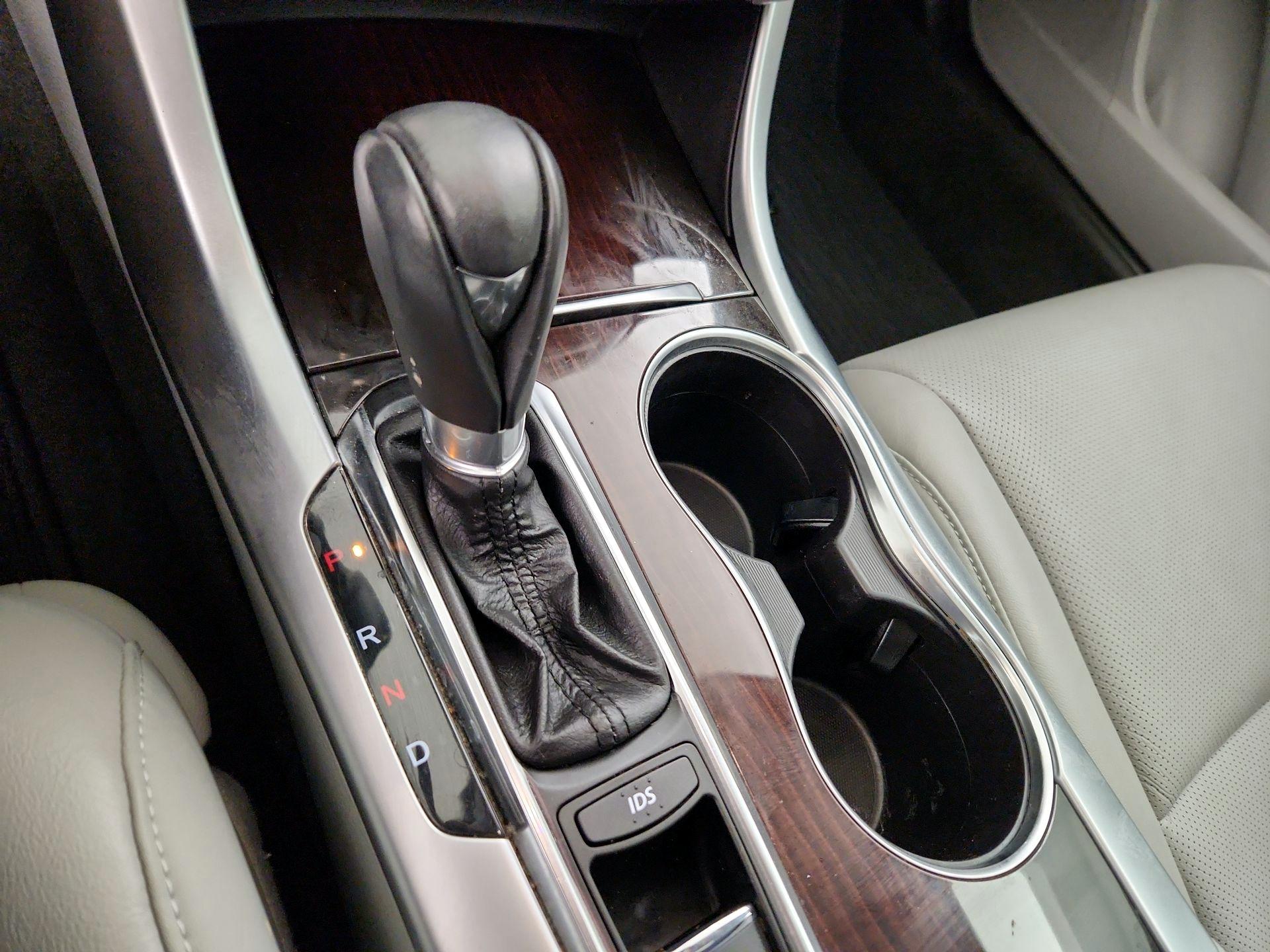 Thumbnail: 2015 Acura TLX - 18