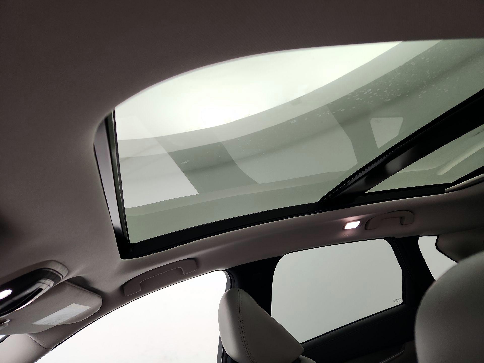 Thumbnail: 2024 INFINITI QX50 - 19