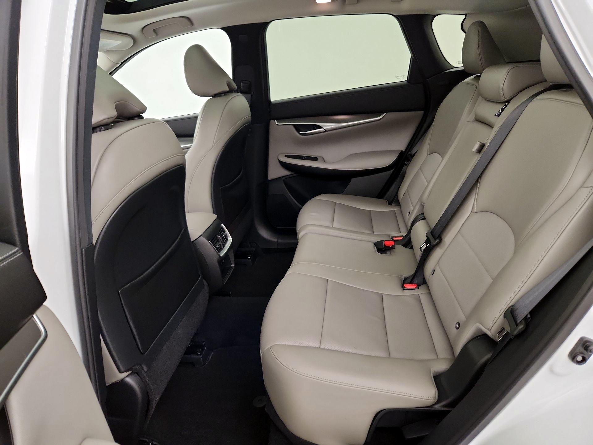 Thumbnail: 2024 INFINITI QX50 - 20