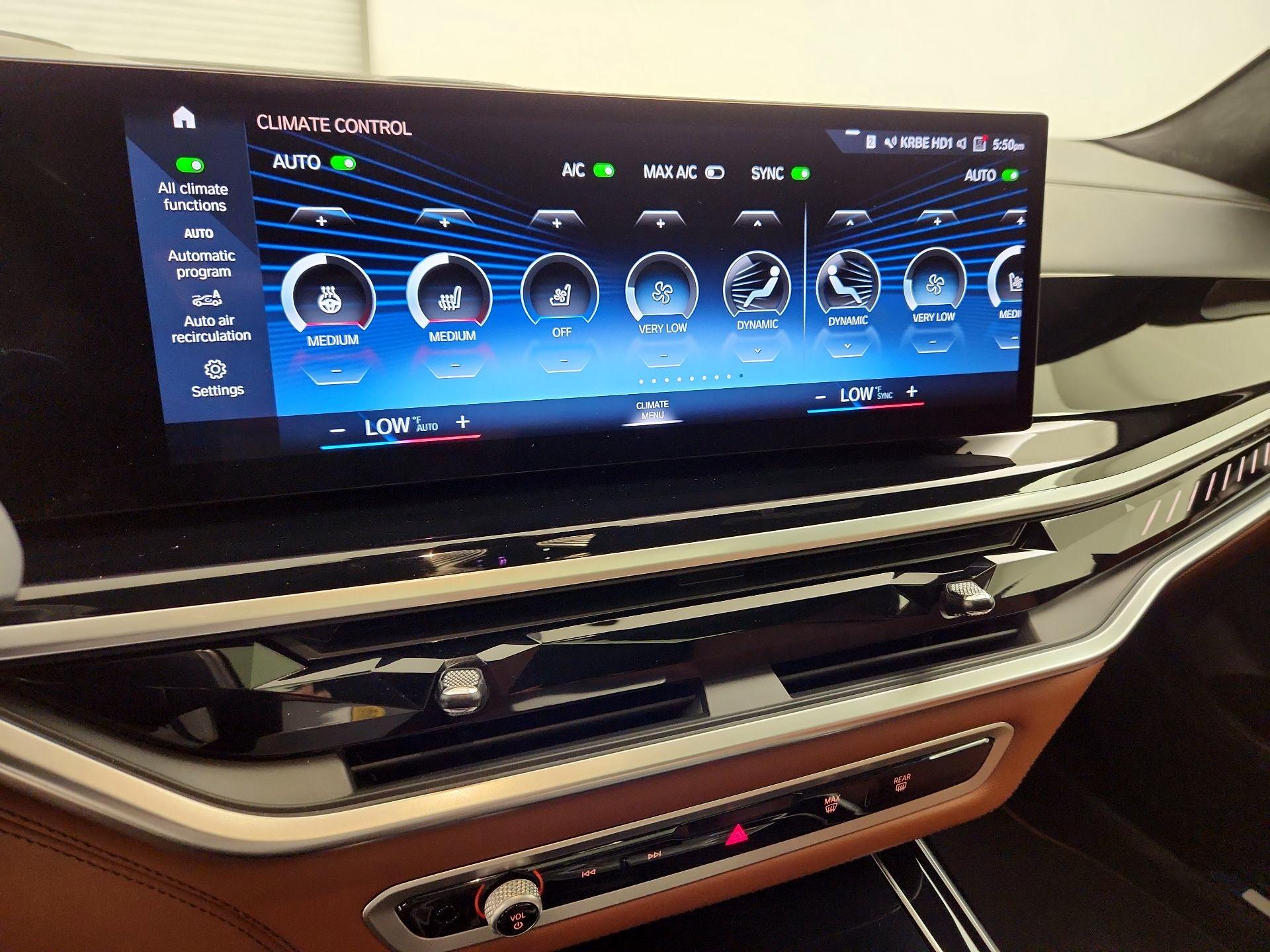 Thumbnail: 2023 BMW X7 - 17