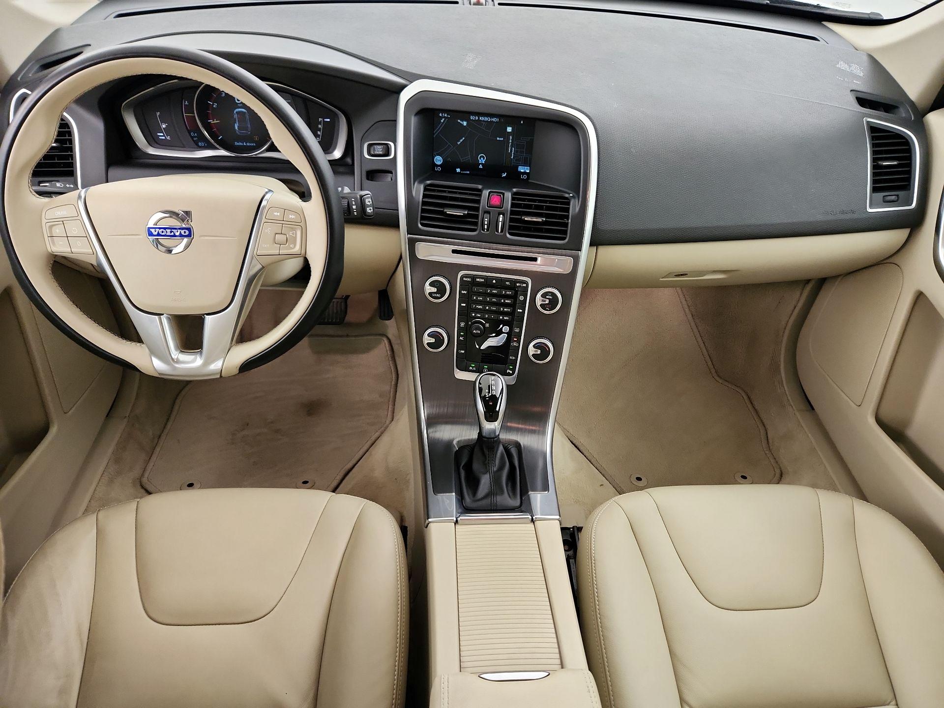 Thumbnail: 2015 Volvo XC60 - 9