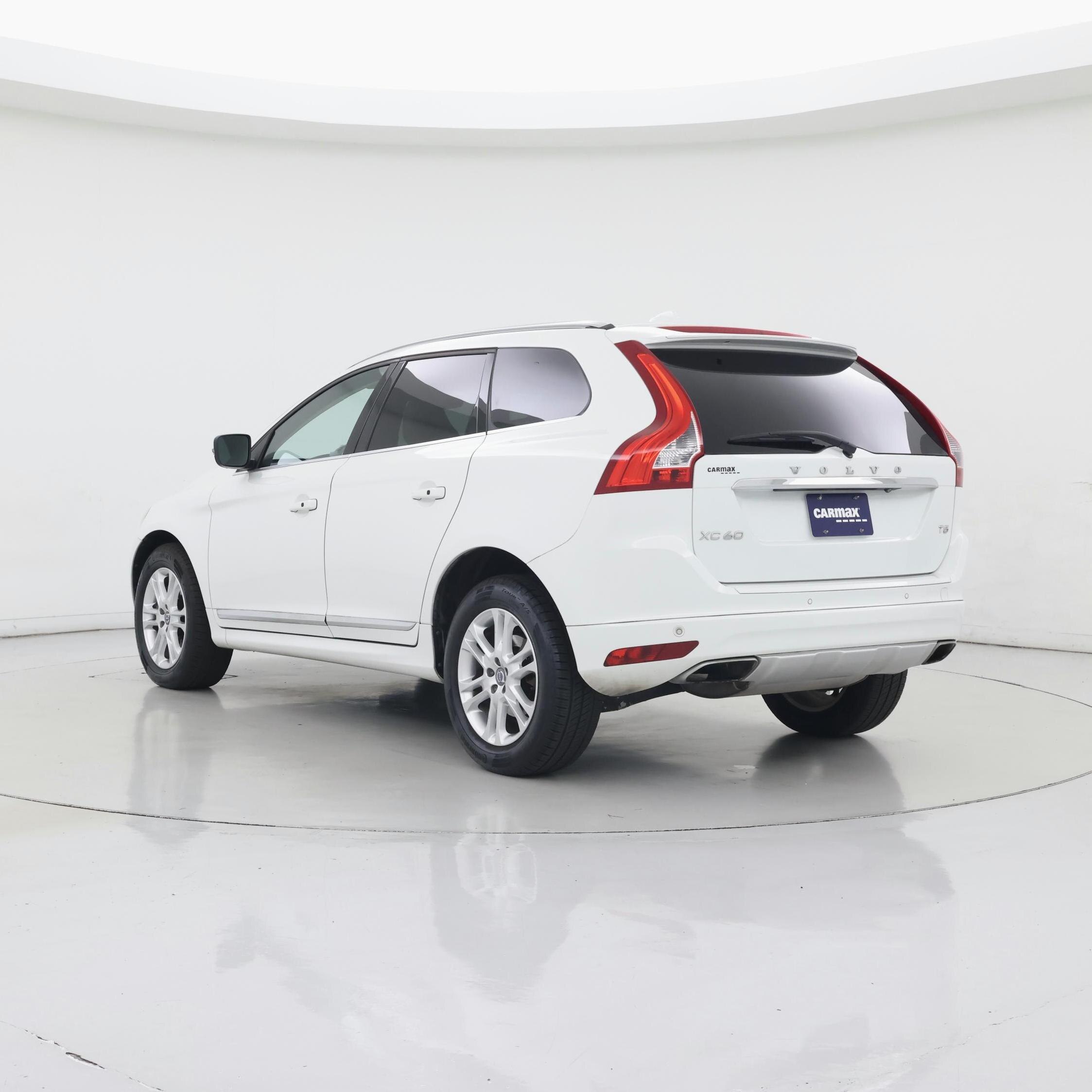 Thumbnail: 2015 Volvo XC60 - 2