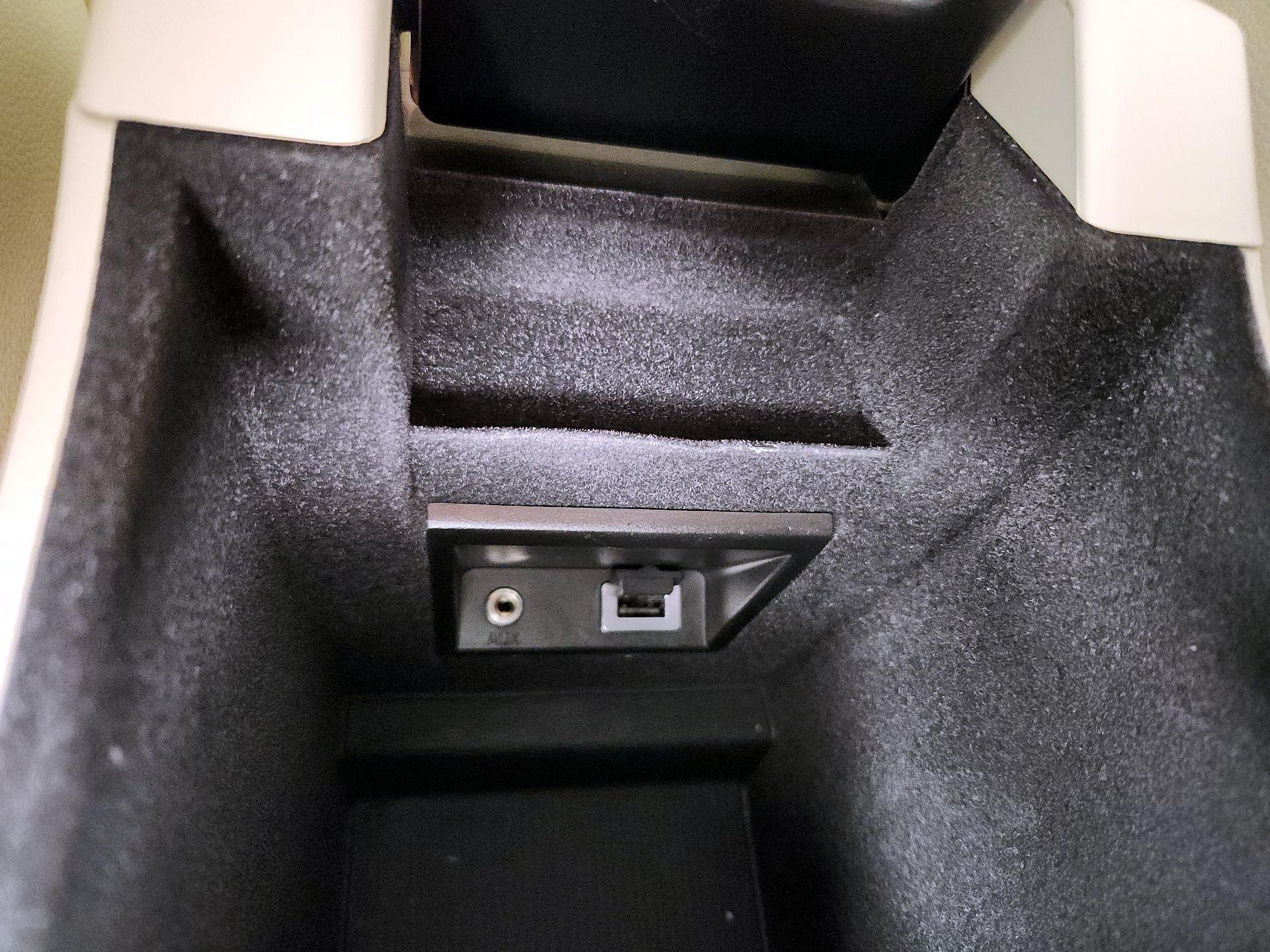 Thumbnail: 2015 Volvo XC60 - 19