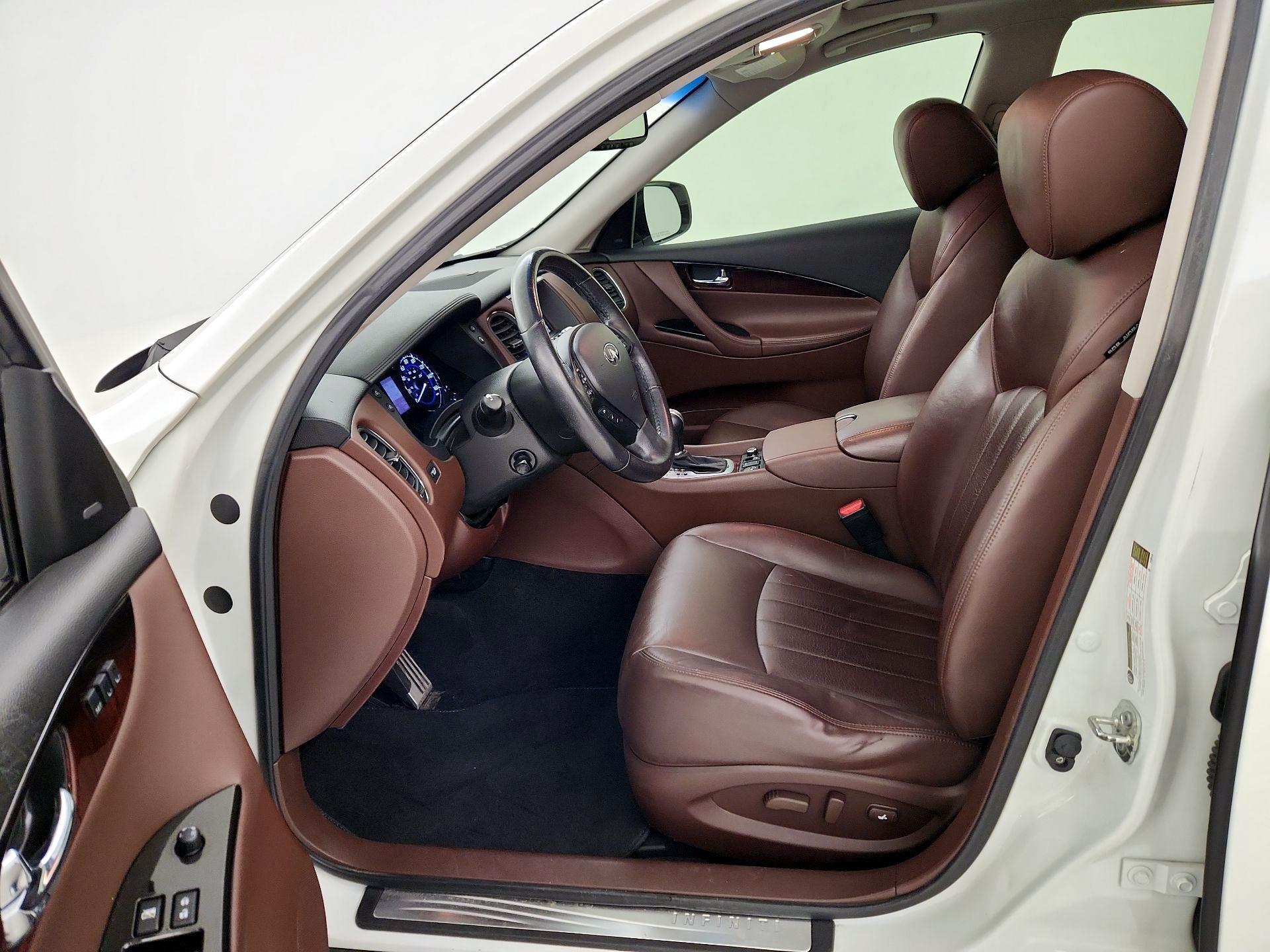 Thumbnail: 2017 INFINITI QX50 - 11