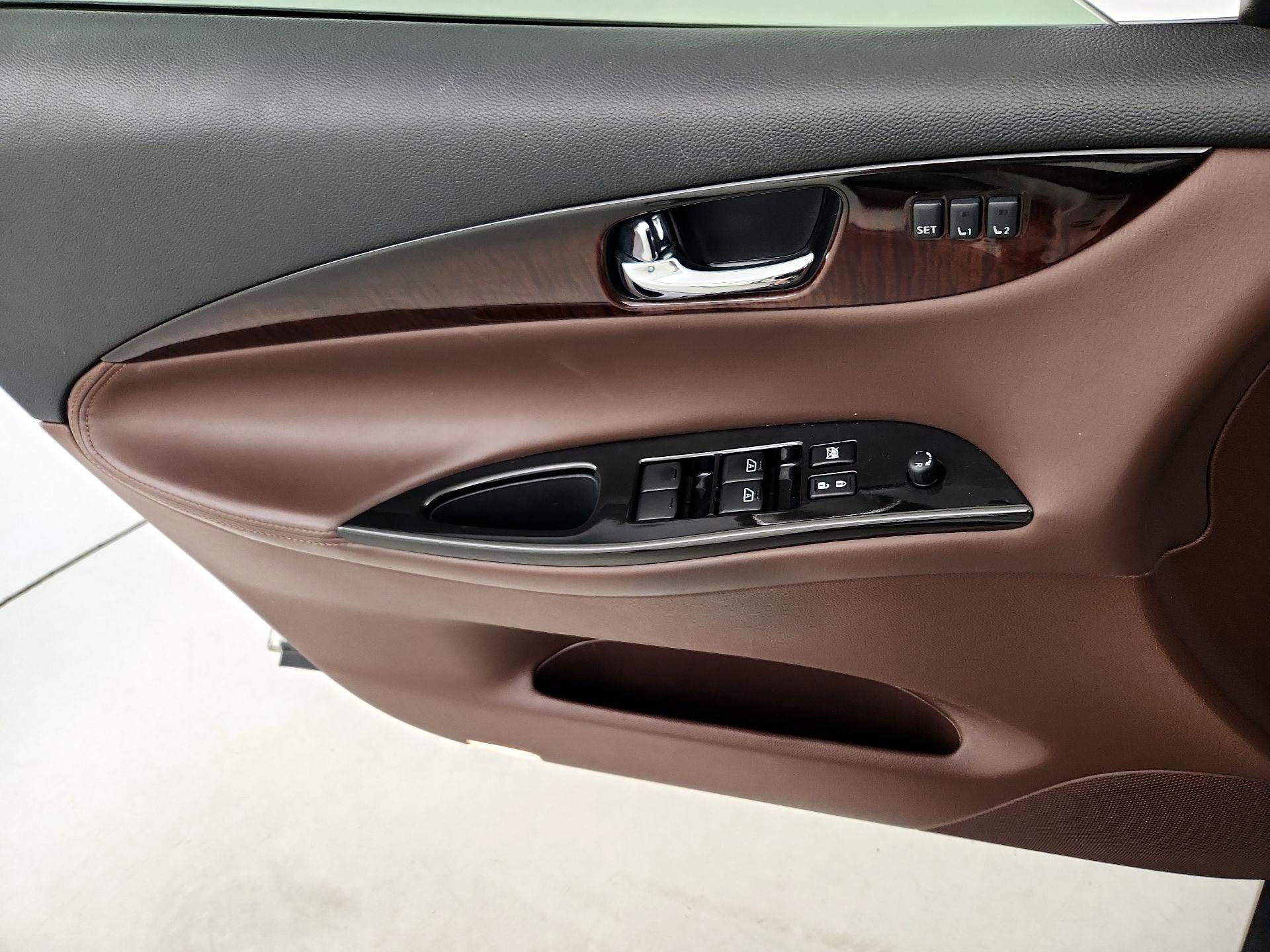 Thumbnail: 2017 INFINITI QX50 - 12