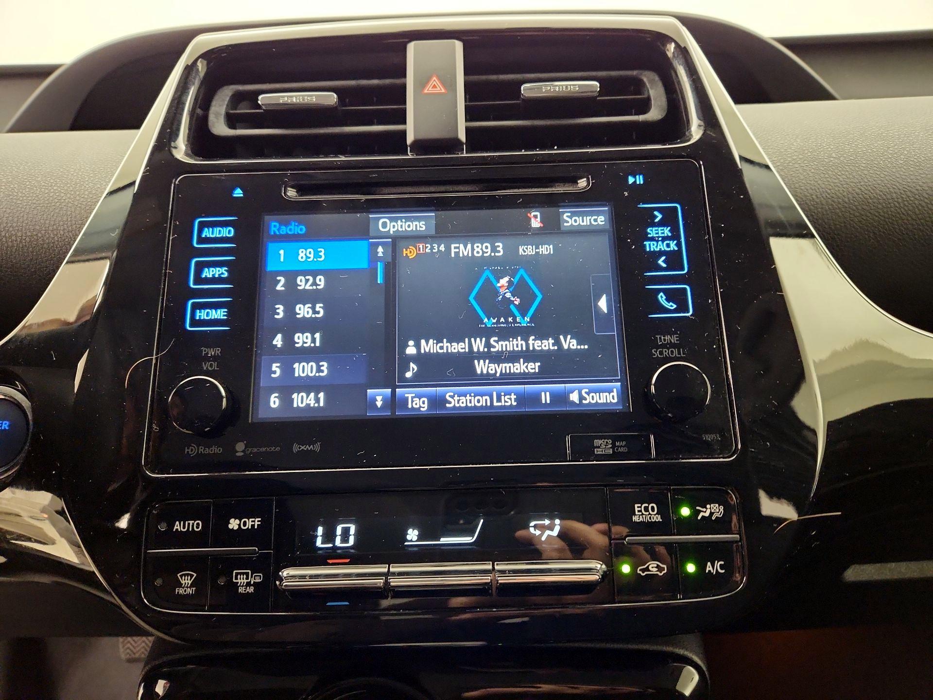 Thumbnail: 2016 Toyota Prius - 15