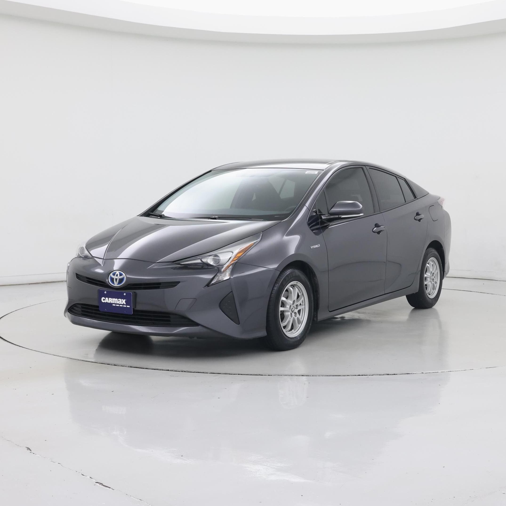 Thumbnail: 2016 Toyota Prius - 4