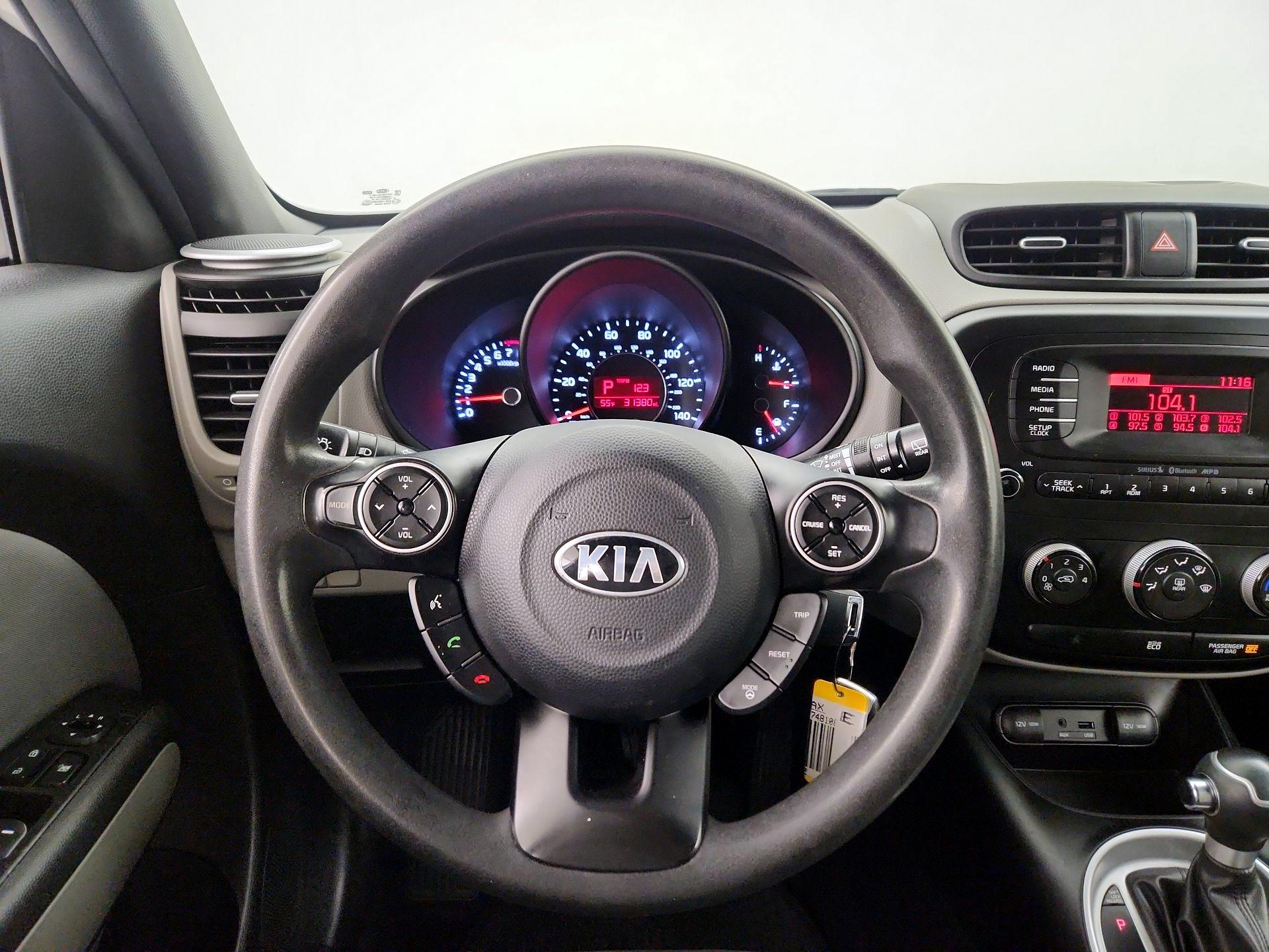 Thumbnail: 2015 Kia Soul - 10